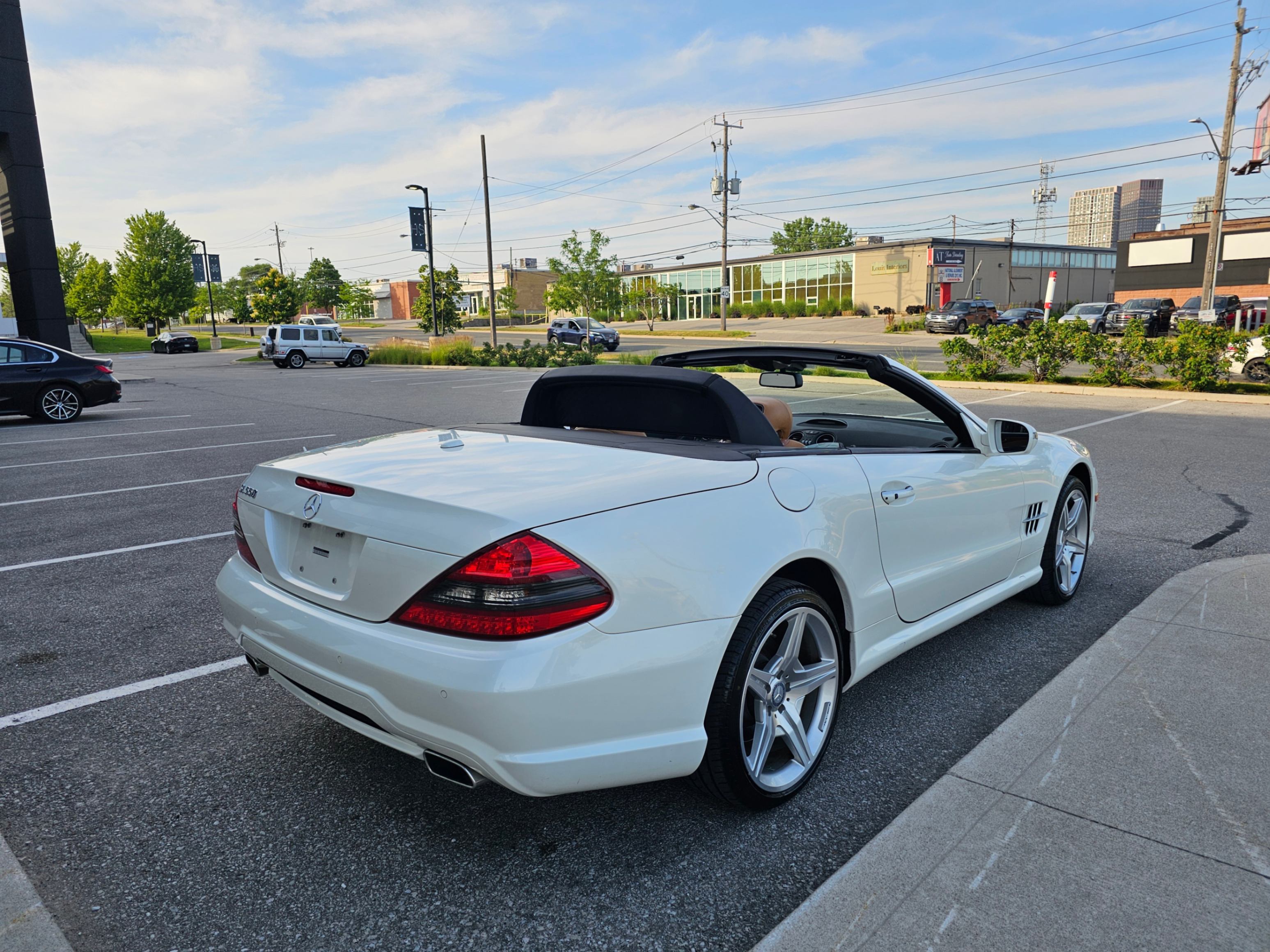 /todaysautosalesandservice/2010-Mercedes-Benz-SL-Class-057347369737059006.jpg