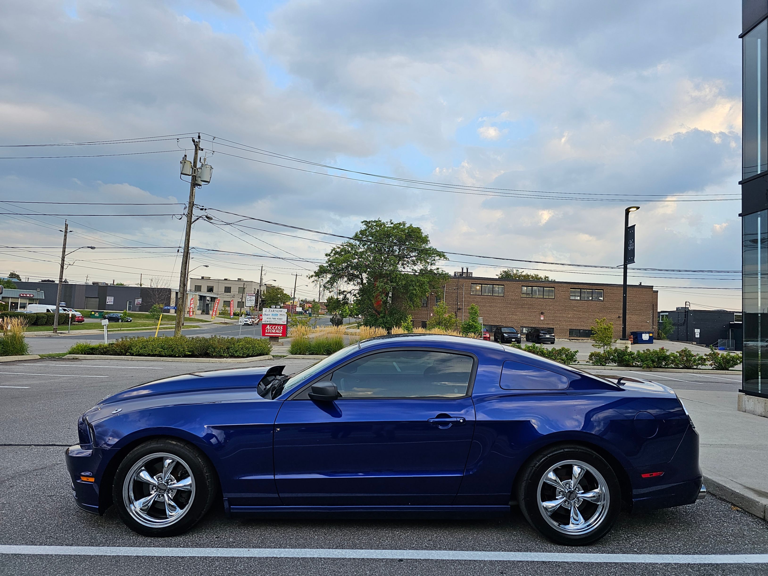 /todaysautosalesandservice/2014-Ford-Mustang-3573318564571877.jpg