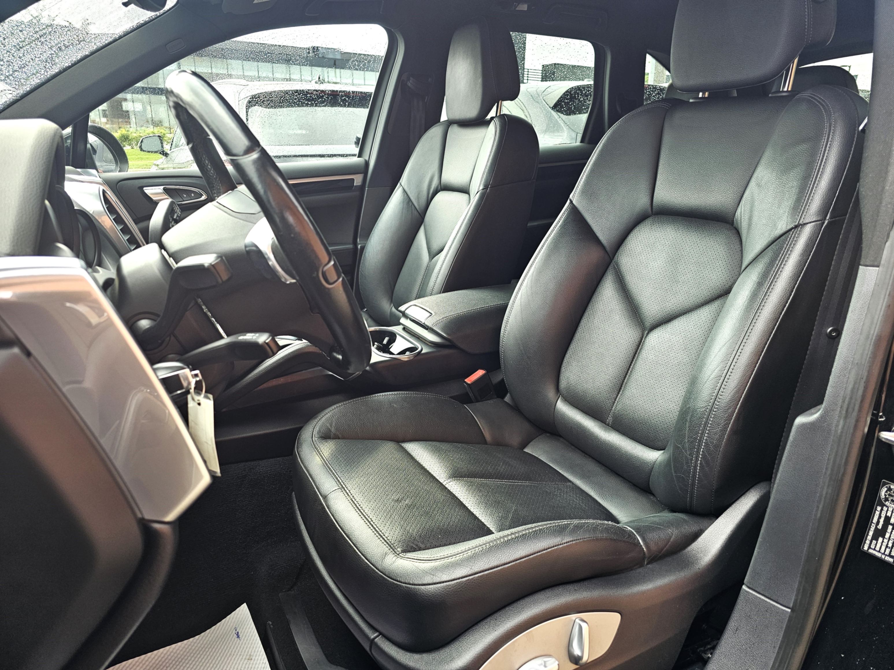 /todaysautosalesandservice/2014-Porsche-Cayenne-2932103920888618.jpg