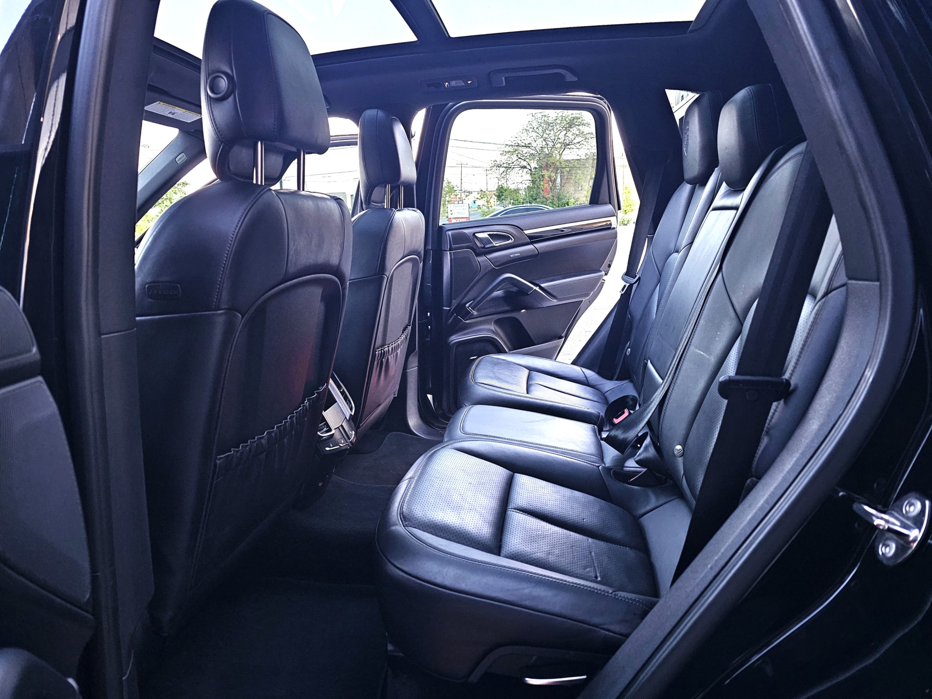 /todaysautosalesandservice/2014-Porsche-Cayenne-3538906575918739.jpg