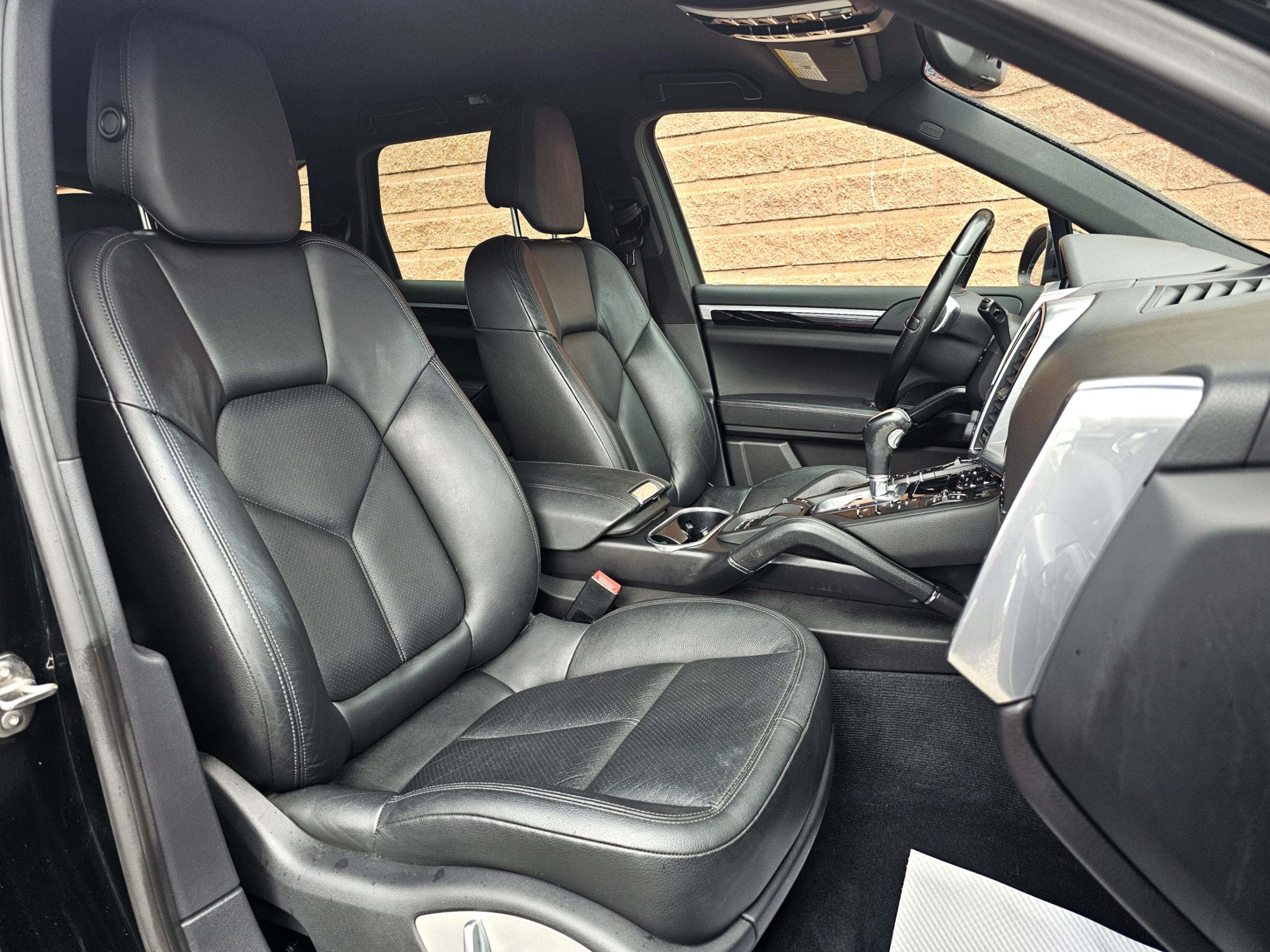 /todaysautosalesandservice/2014-Porsche-Cayenne-8846764605345798.jpg