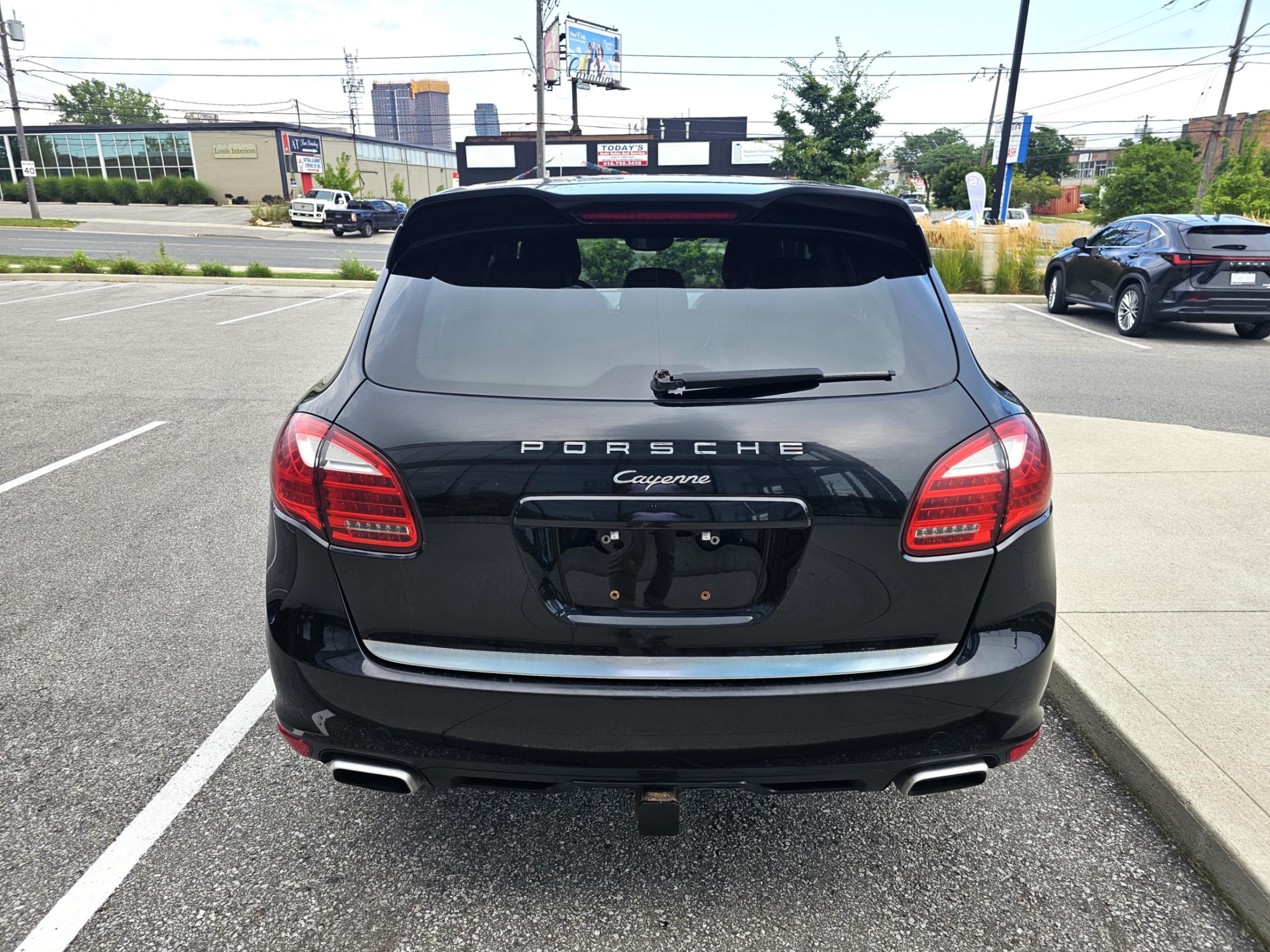 /todaysautosalesandservice/2014-Porsche-Cayenne-9109923057156768.jpg