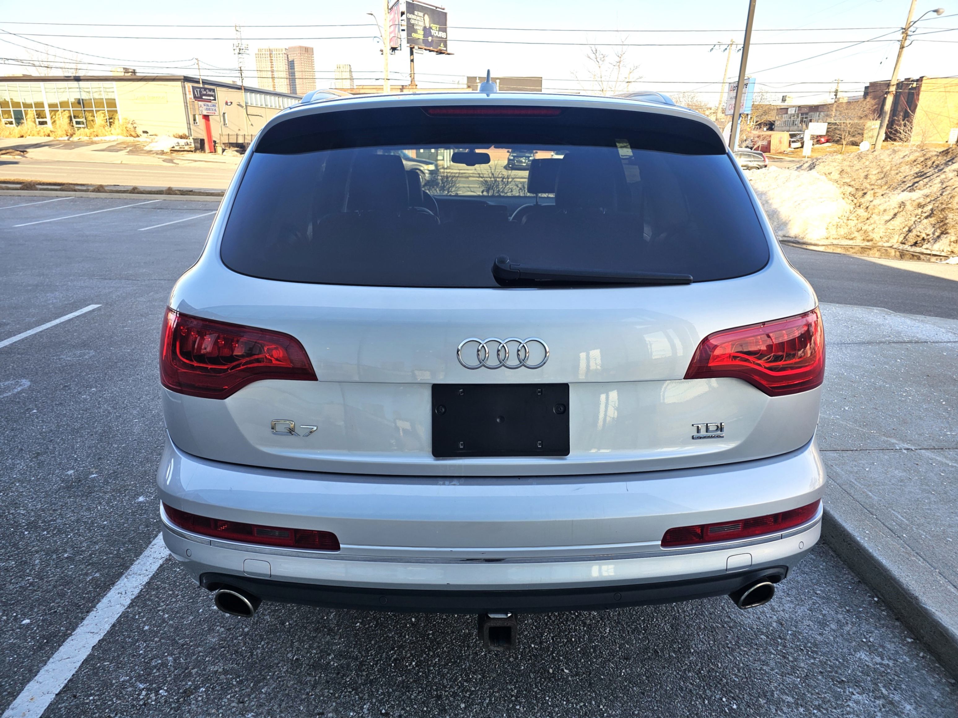 /todaysautosalesandservice/2015-Audi-Q7-07044357029631865.jpg