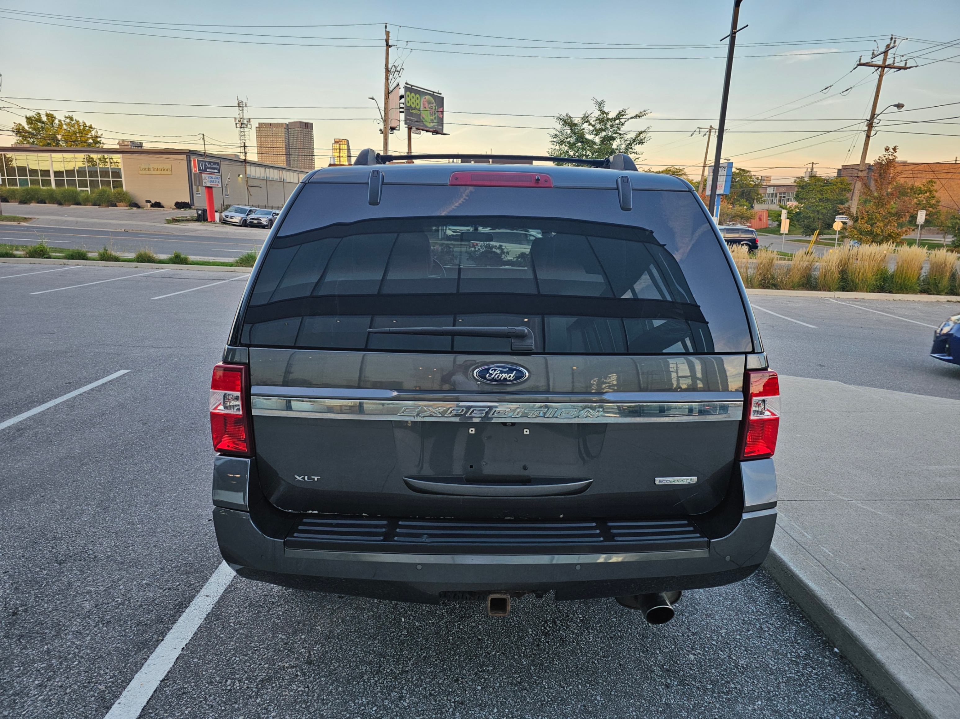 /todaysautosalesandservice/2015-Ford-Expedition-12362822479883118.jpg