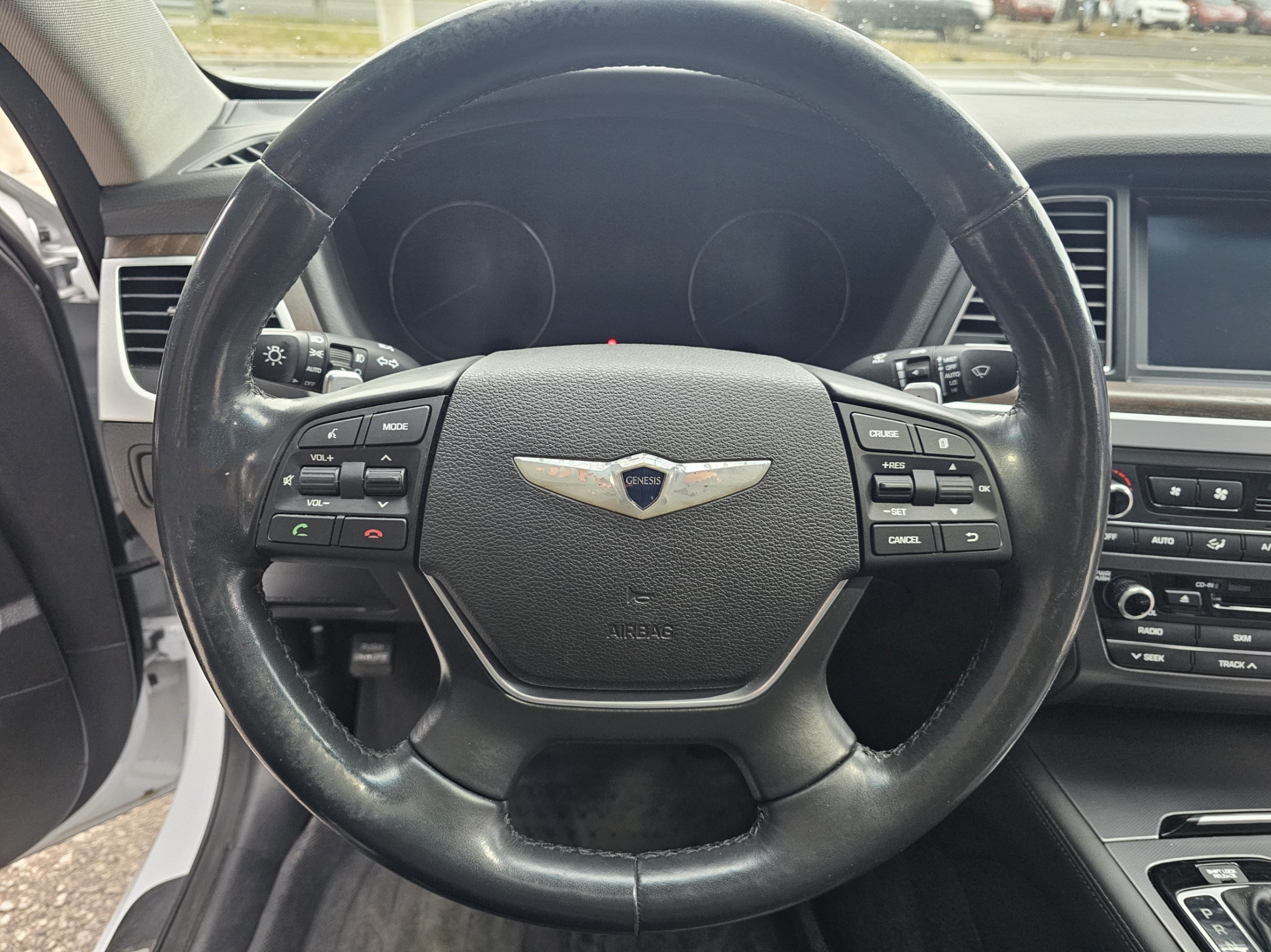 /todaysautosalesandservice/2015-Hyundai-Genesis-9833902176382747.jpg