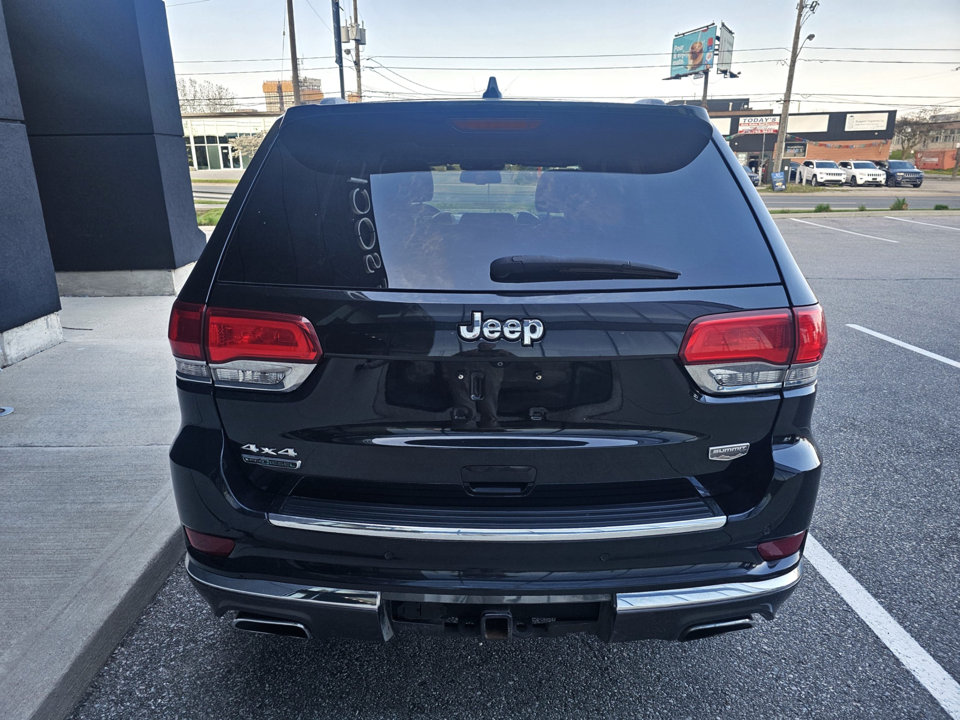 /todaysautosalesandservice/2015-Jeep-GrandCherokee-9428051342748782.jpg