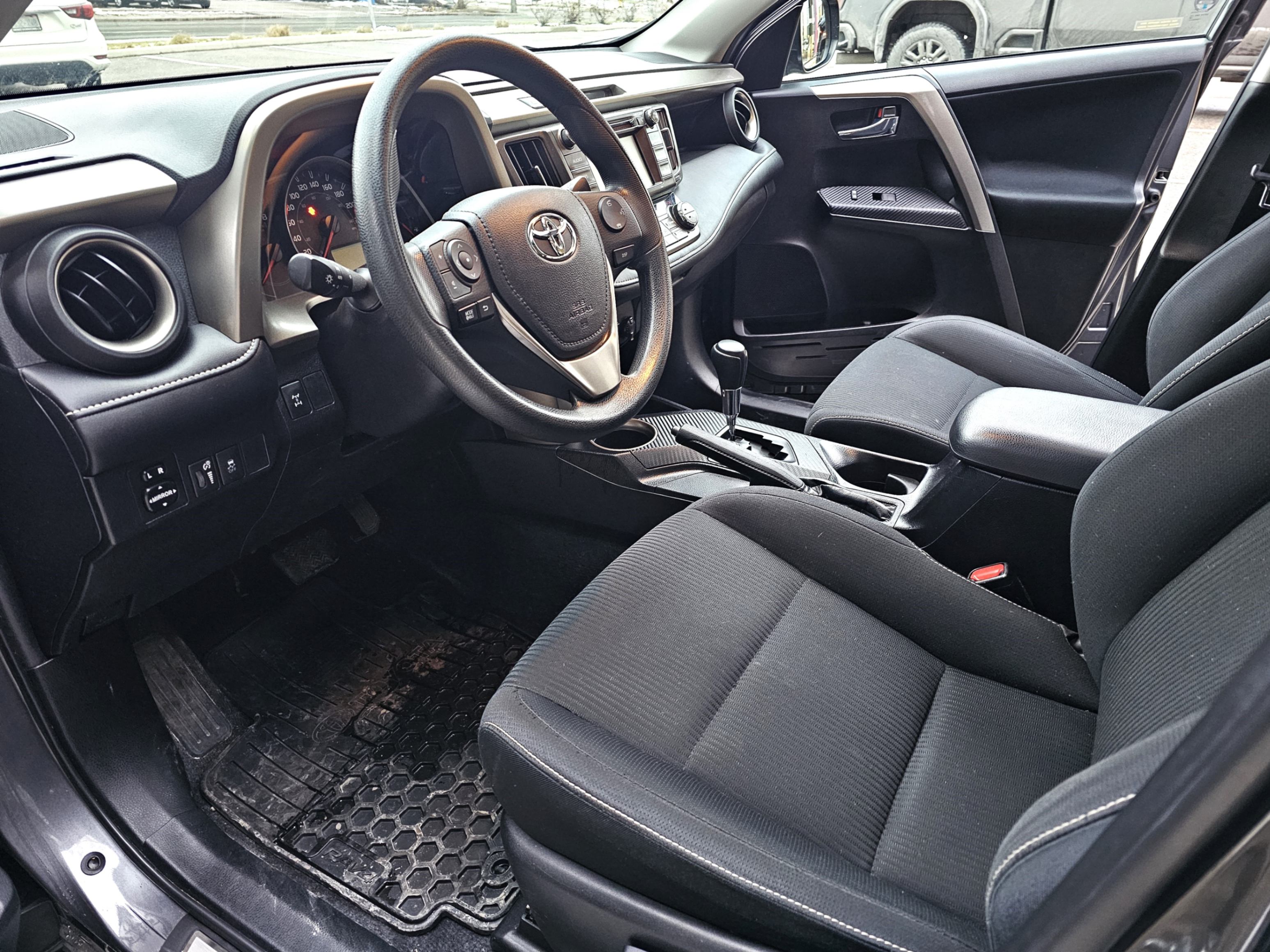 /todaysautosalesandservice/2015-Toyota-RAV4-7800307728745433.jpg