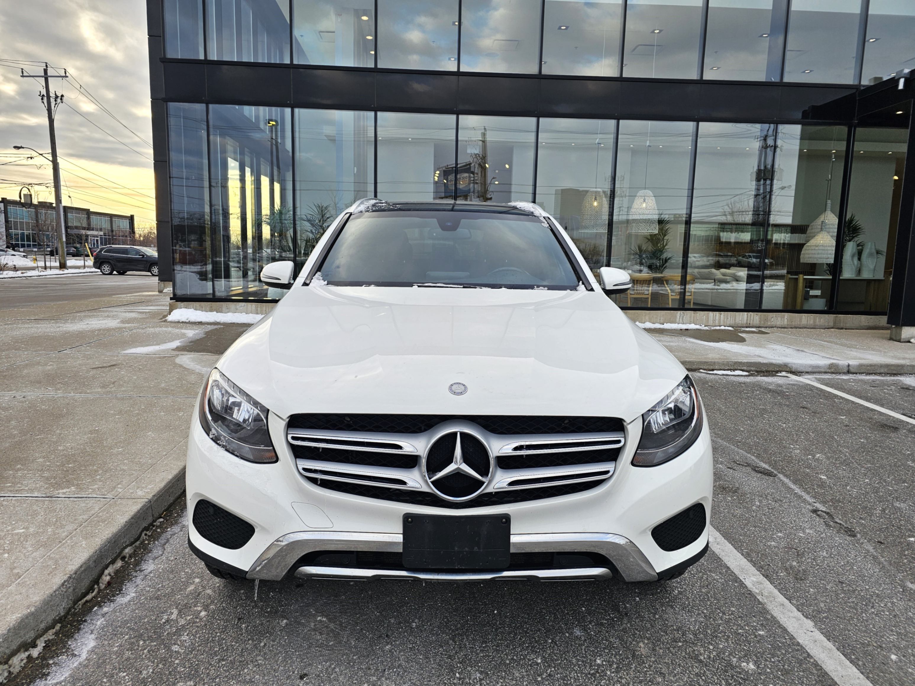 /todaysautosalesandservice/2017-Mercedes-Benz-GLC-class-7192934442911552.jpg