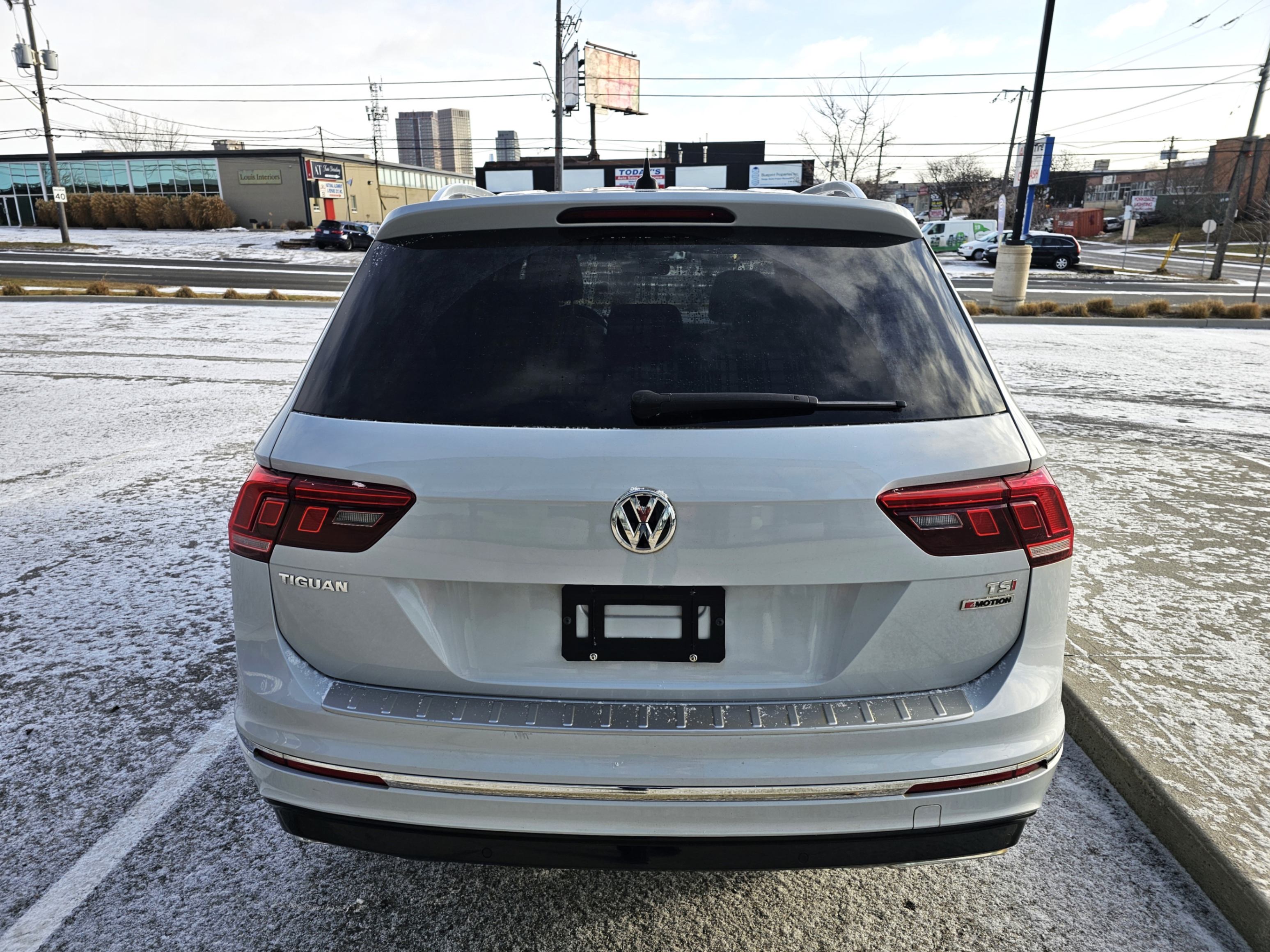 /todaysautosalesandservice/2018-Volkswagen-Tiguan-876106567223053.jpg