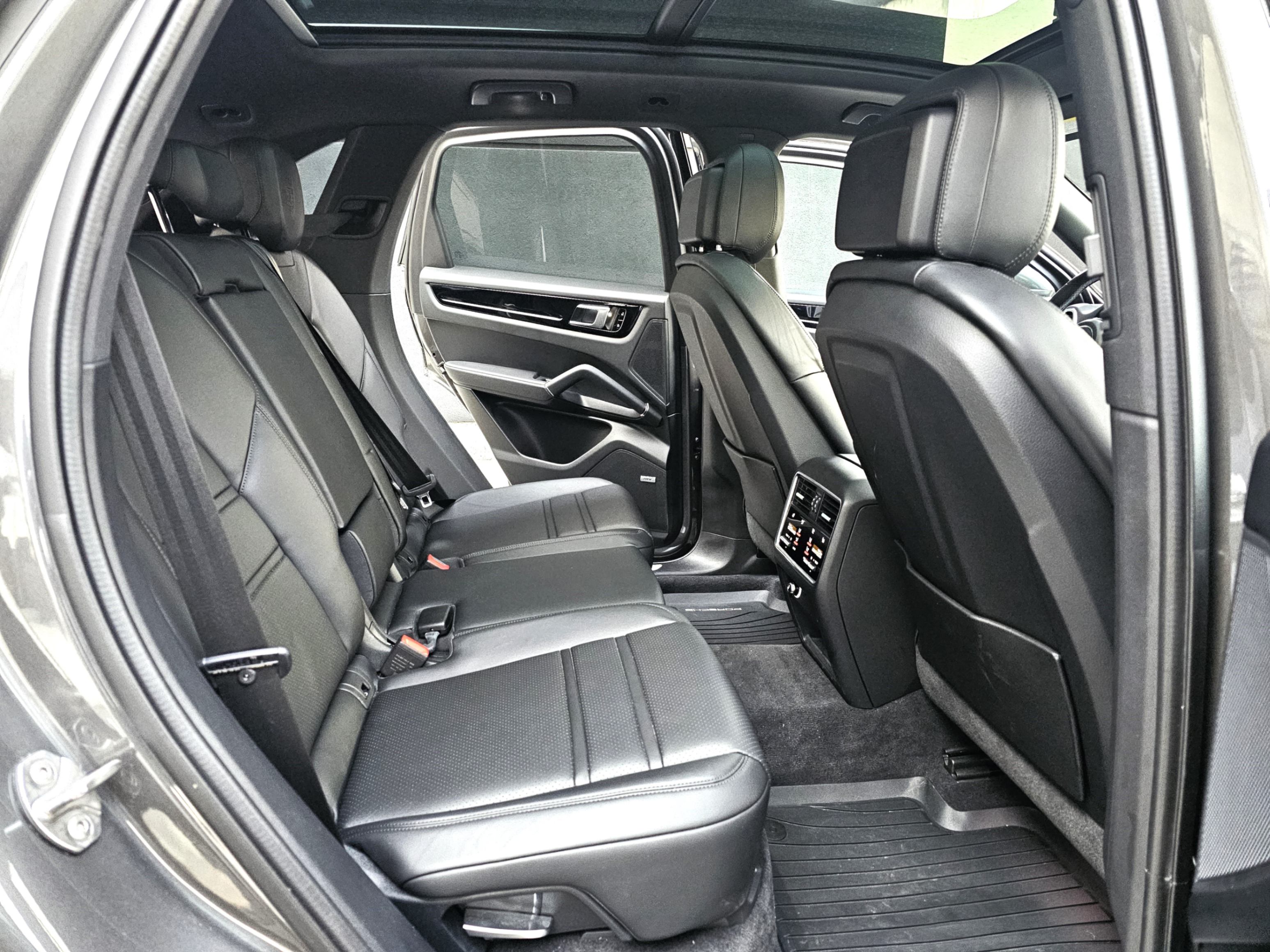 /todaysautosalesandservice/2020-Porsche-Cayenne-7975086030725447.jpg