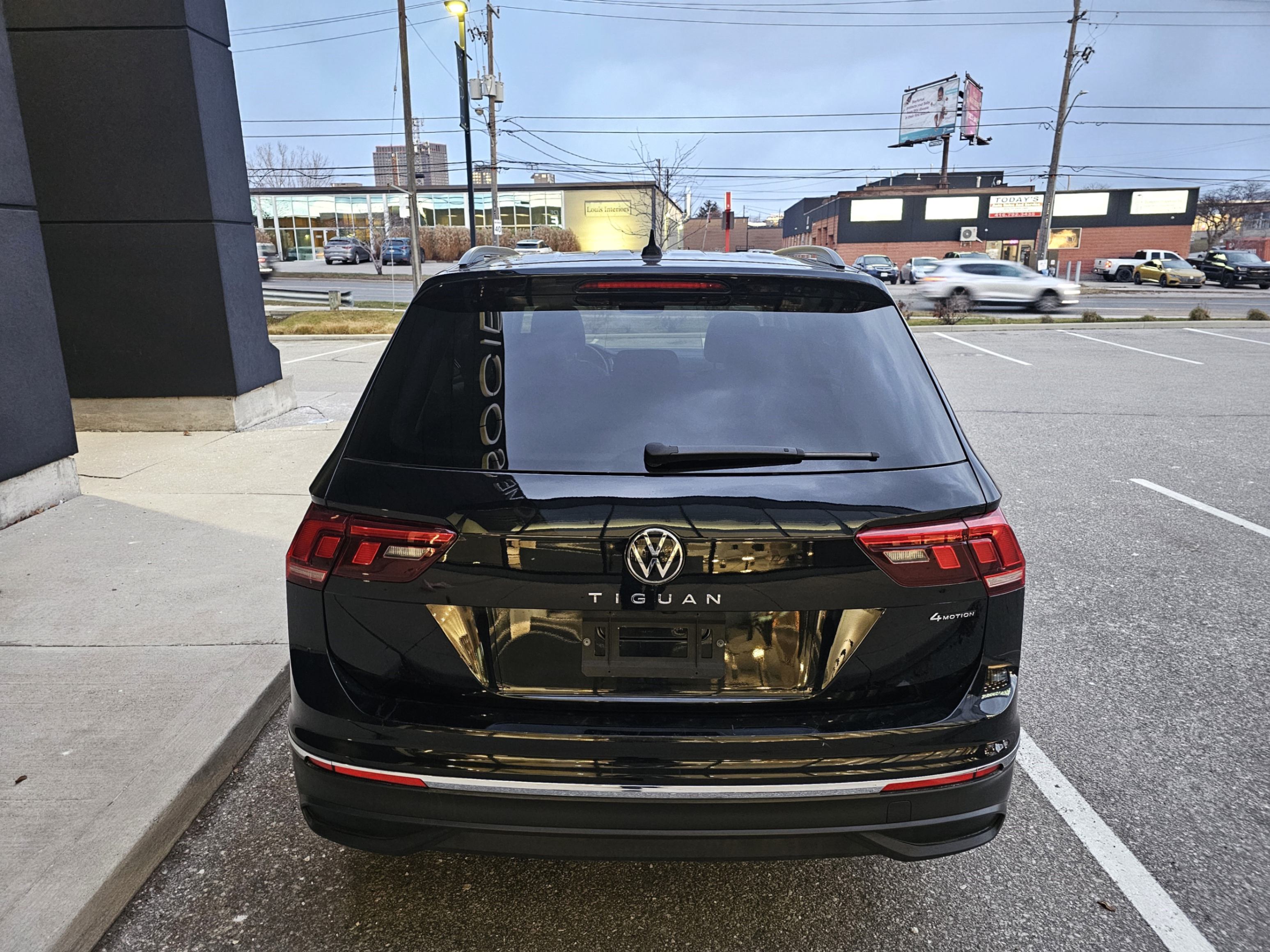 /todaysautosalesandservice/2022-Volkswagen-Tiguan-8849769109482462.jpg