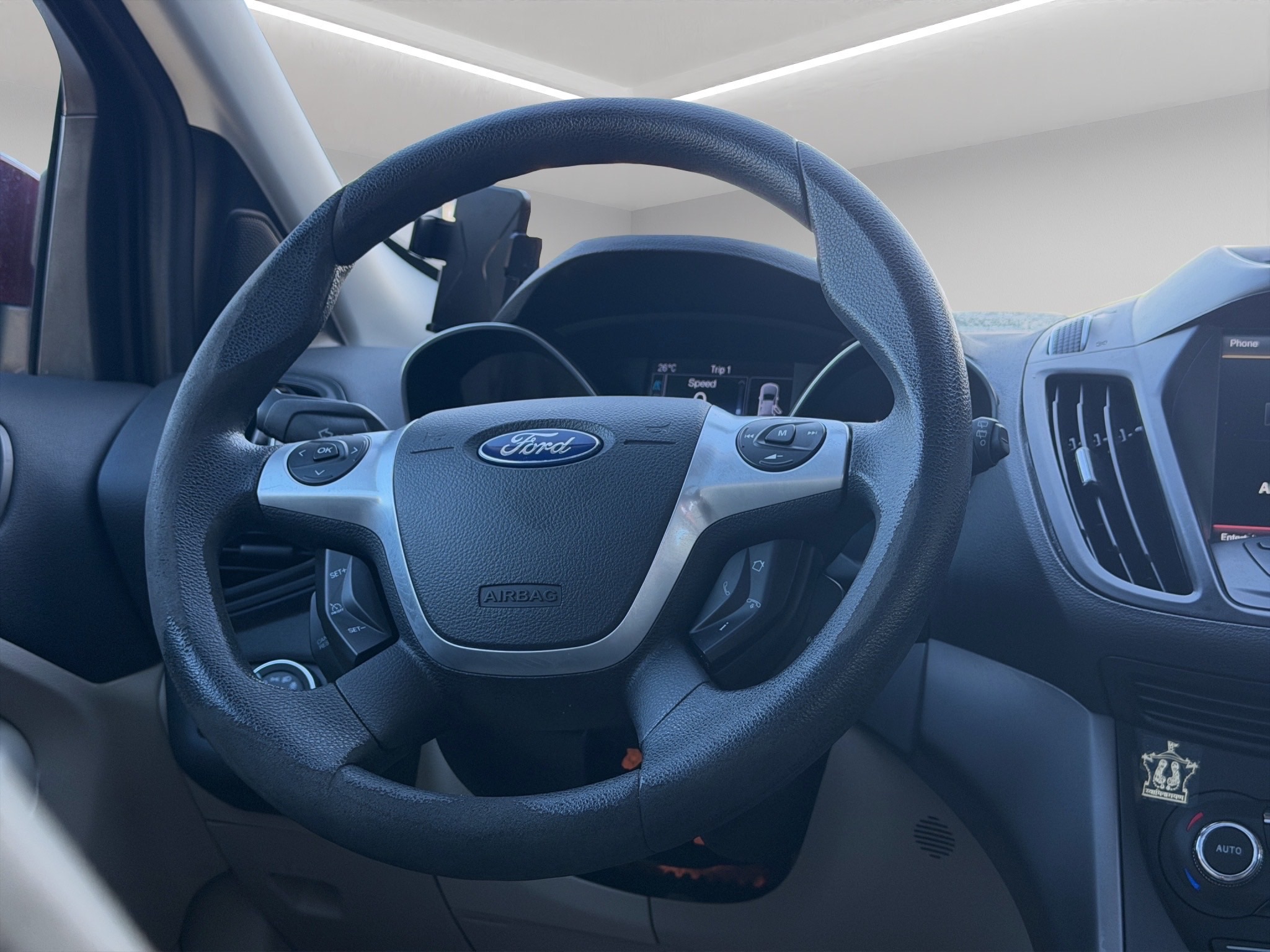 /topnotchautosalesinc1/2014-Ford-Escape-8064453289414395.jpg