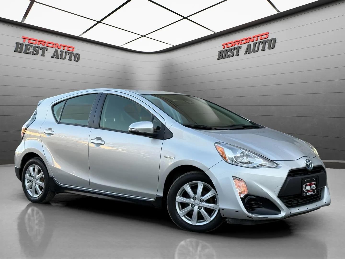 2017 Toyota Prius |HYBRID|No Accident