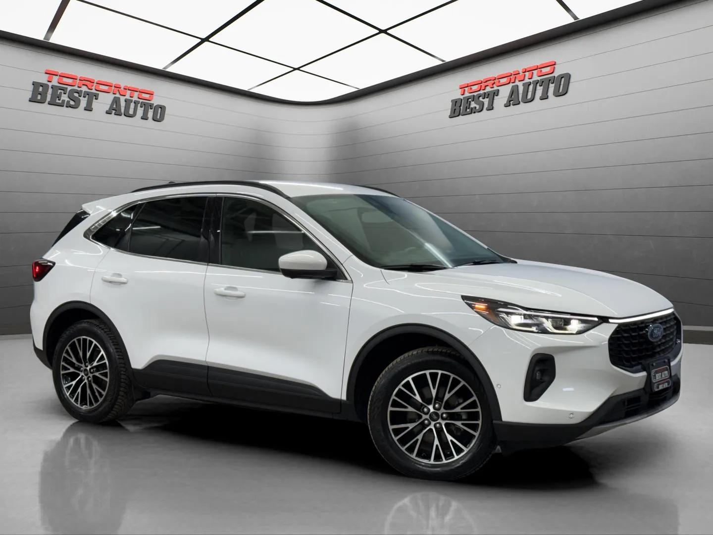 2023 Ford Escape FWD | PHEV | Premium Package| NO ACCIDENT | ONE OWNER  | LEATHER SEATS