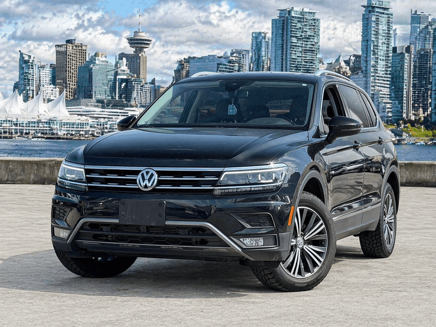 2019 Volkswagen Tiguan Highline 4MOTION/ CLEAN TITLE/ BC LOCAL