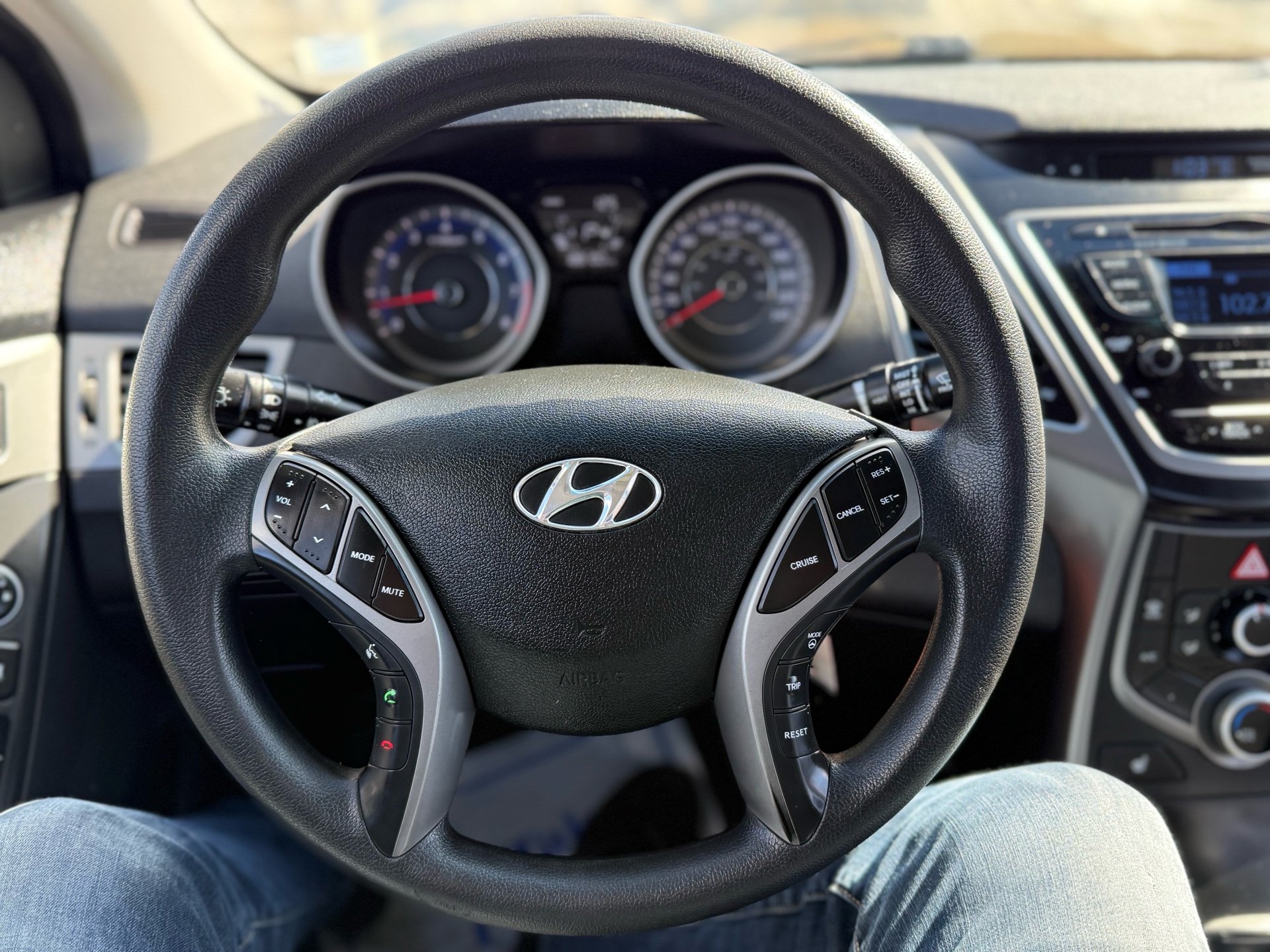 /uncoolautosales/2015-Hyundai-Elantra-26965453765853487.jpg