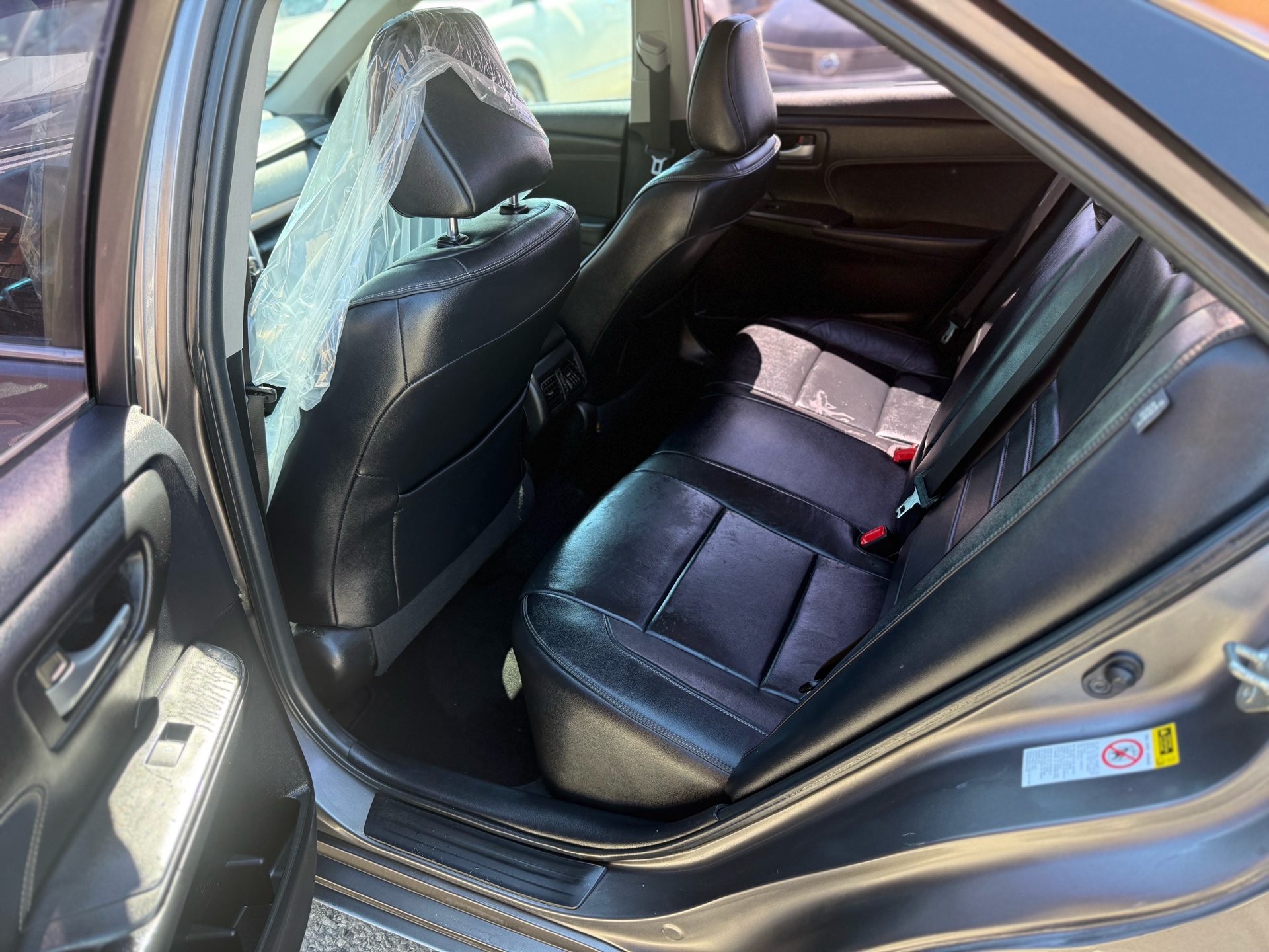/uncoolautosales/2015-Toyota-Camry-8094387723835288.jpg