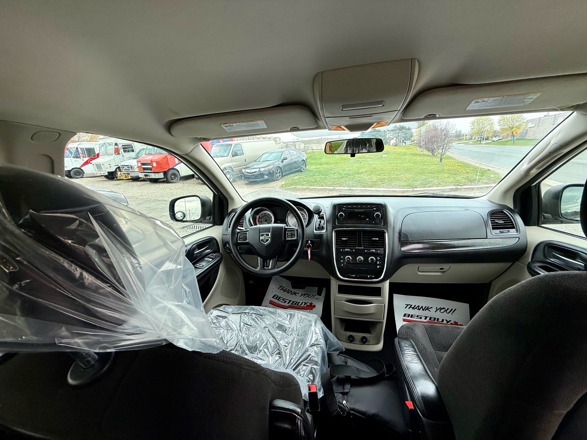 /uncoolautosales/2016-Dodge-GrandCaravan-29241650843606415.jpg