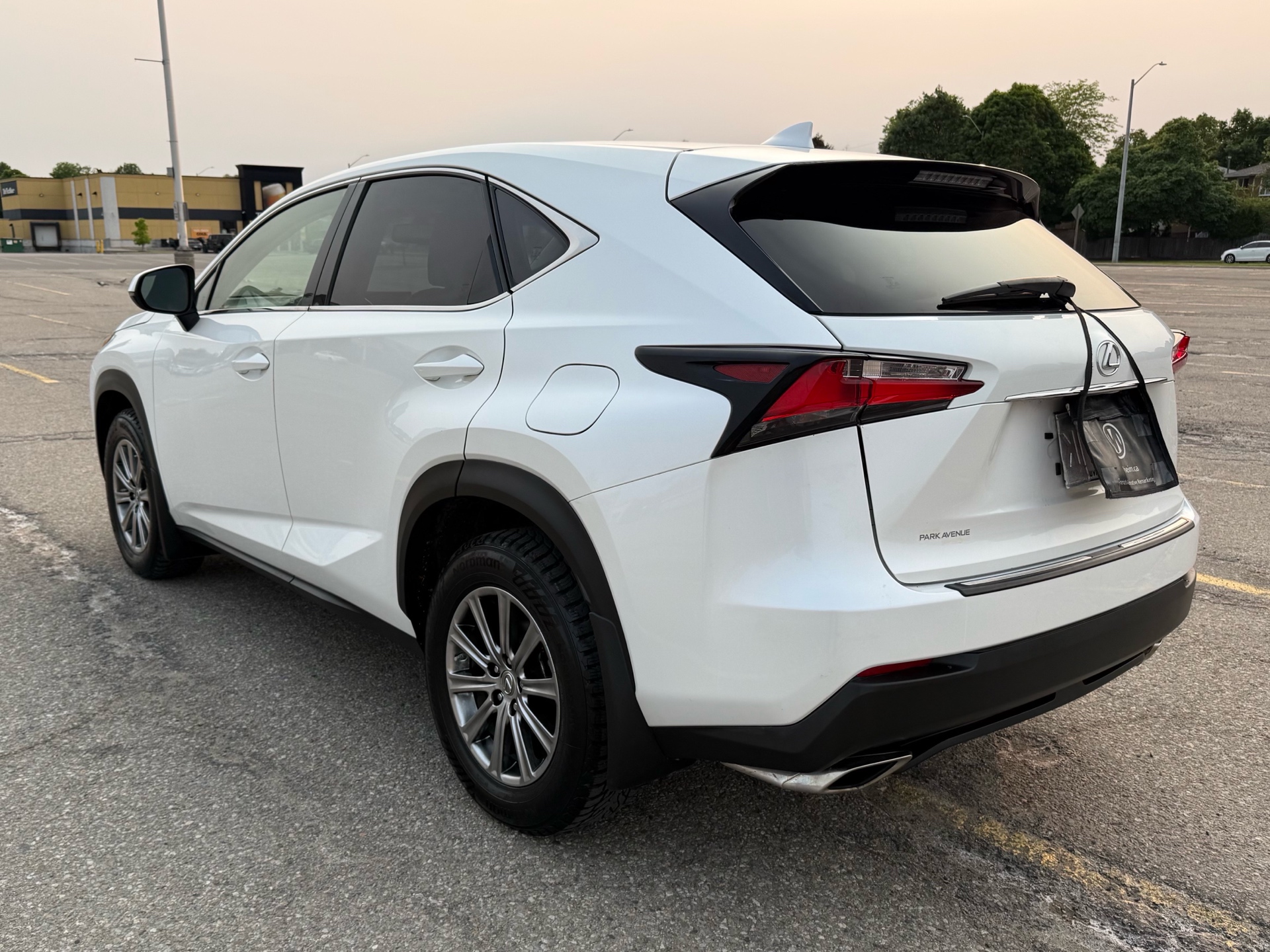 /uncoolautosales/2016-Lexus-NX200t-09346338626646133.jpg
