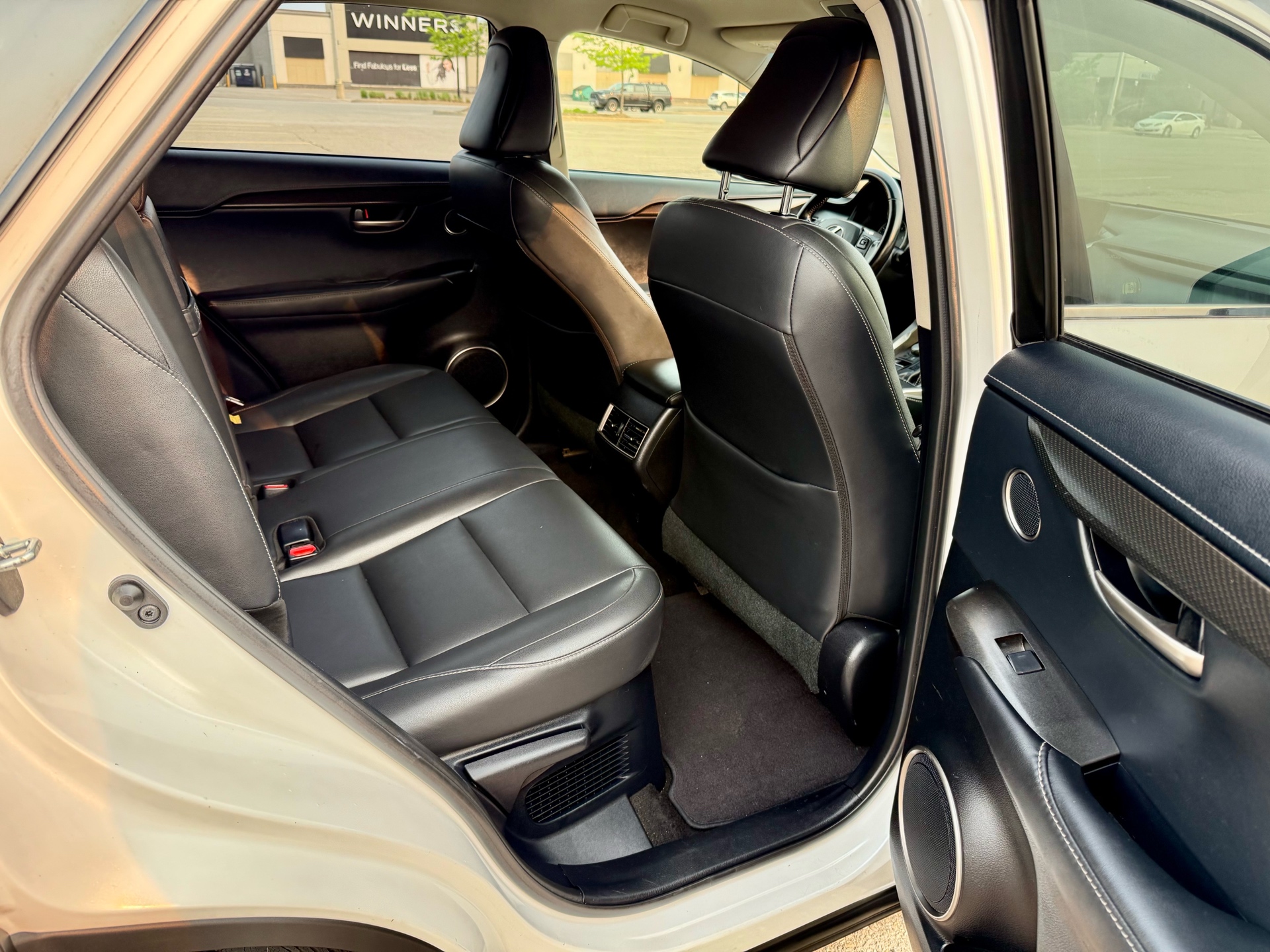 /uncoolautosales/2016-Lexus-NX200t-12315264954969818.jpg