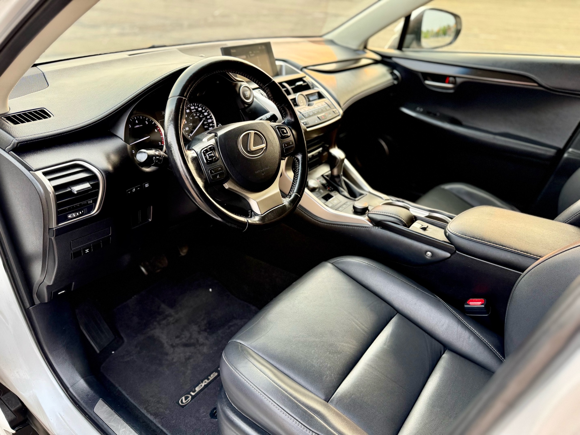 /uncoolautosales/2016-Lexus-NX200t-15743691998420228.jpg
