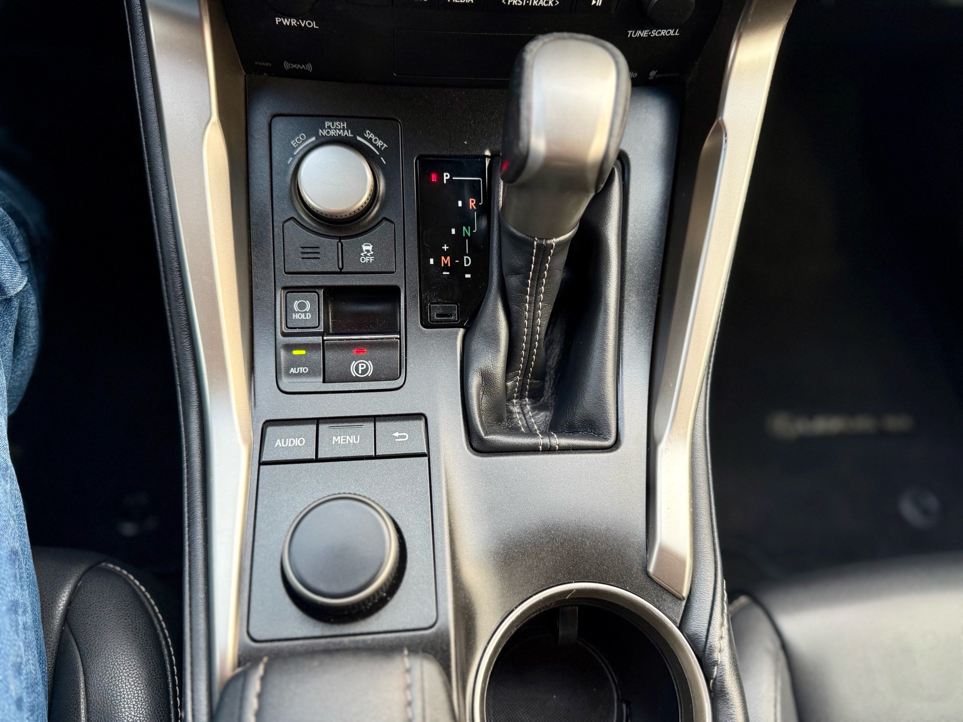 /uncoolautosales/2016-Lexus-NX200t-8720027992302997.jpg