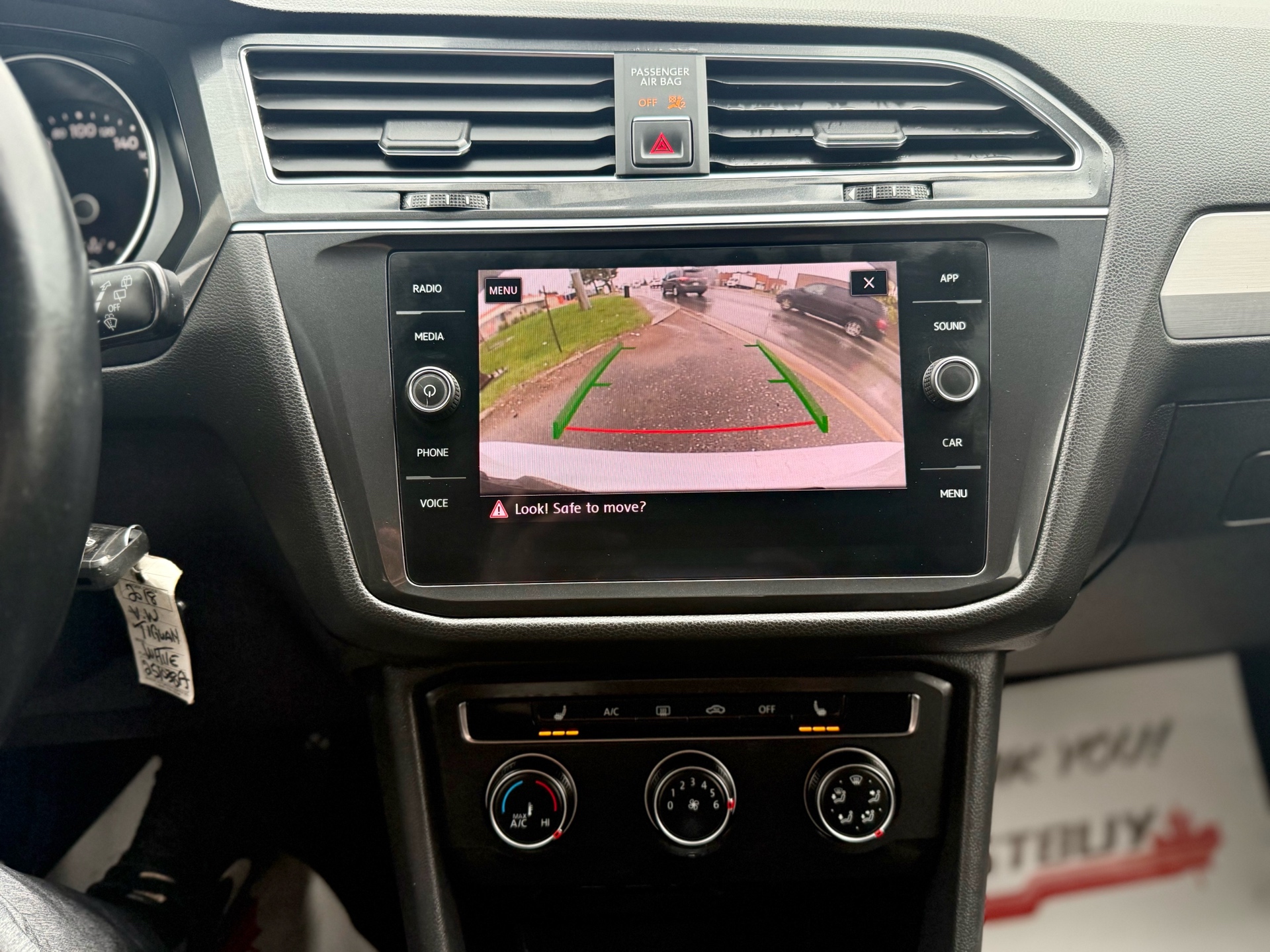 /uncoolautosales/2018-Volkswagen-Tiguan-5154975136827449.jpg