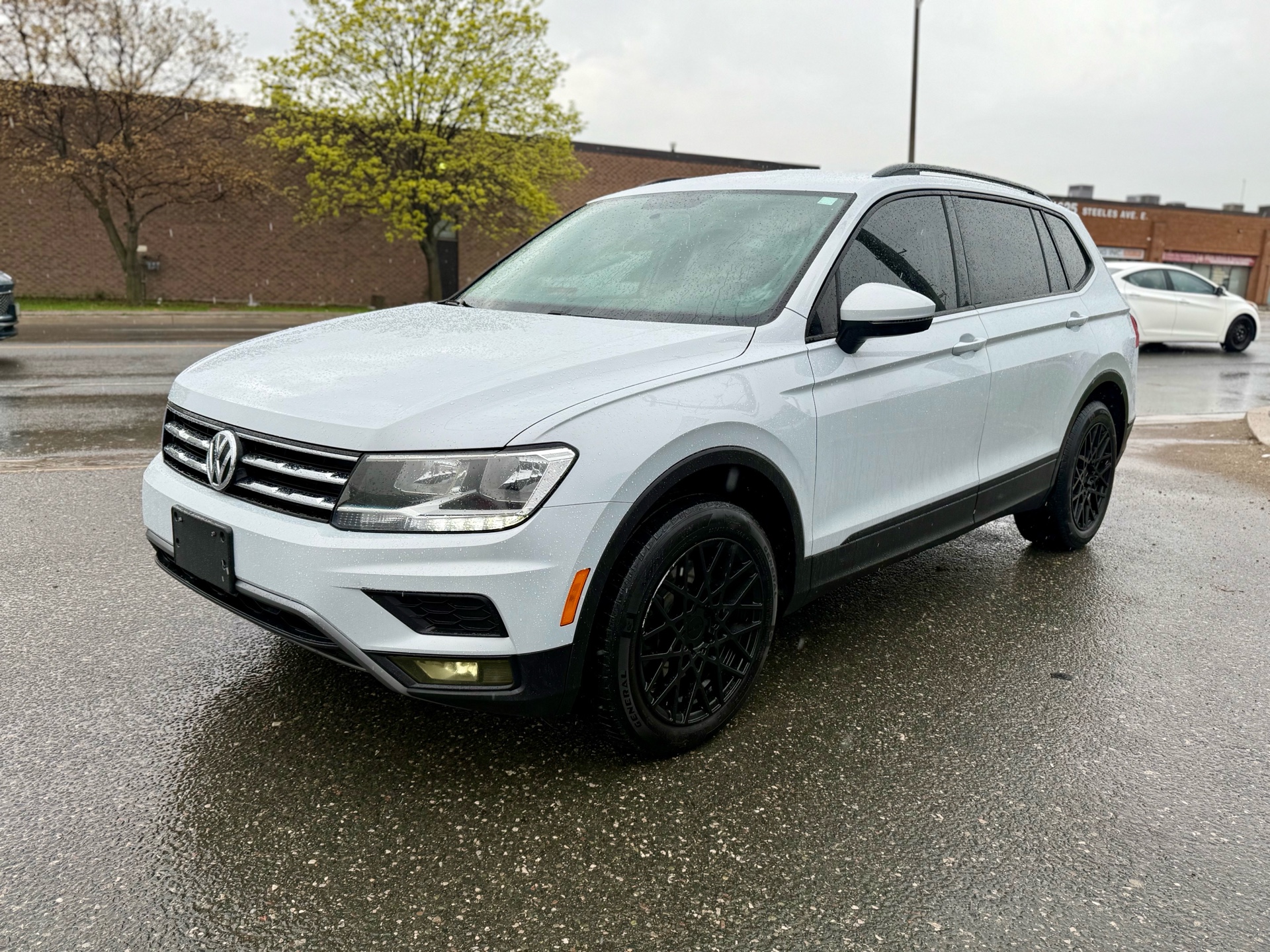 /uncoolautosales/2018-Volkswagen-Tiguan-9642815327279157.jpg
