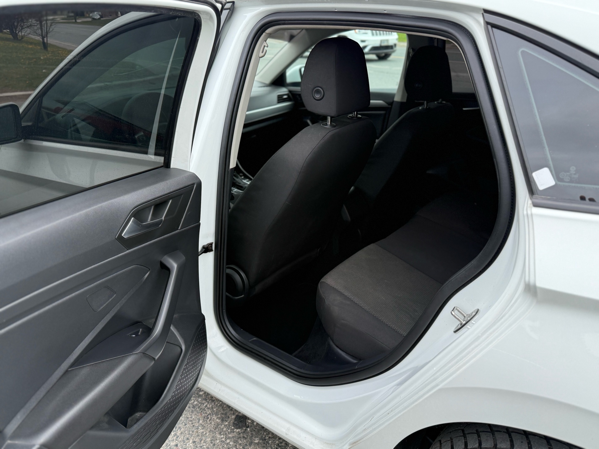 /uncoolautosales/2019-Volkswagen-Jetta-1228370338133038.jpg