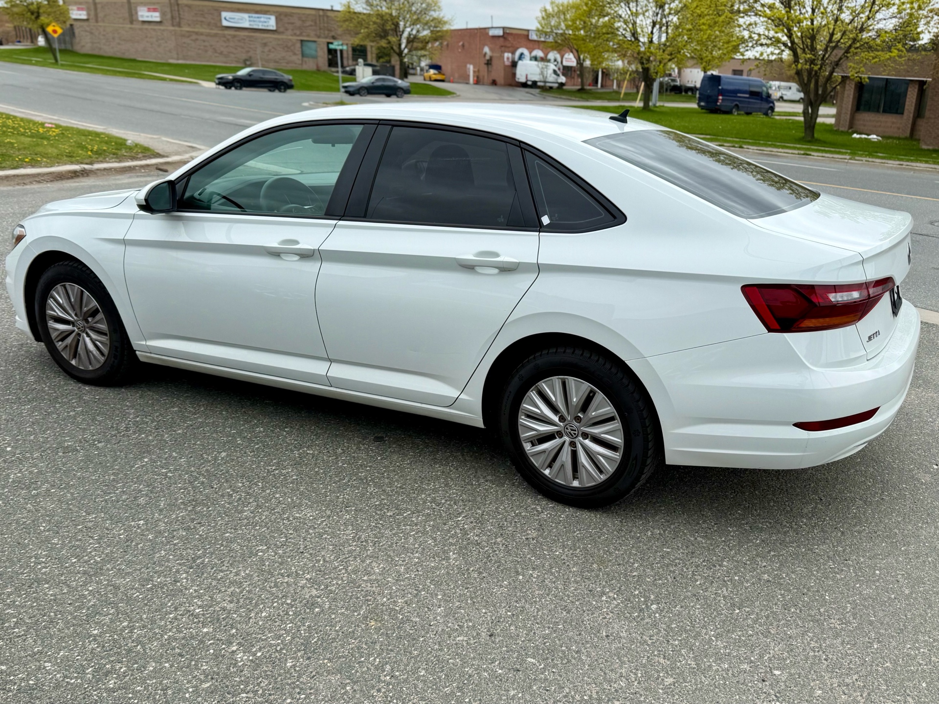 /uncoolautosales/2019-Volkswagen-Jetta-6661447143123844.jpg