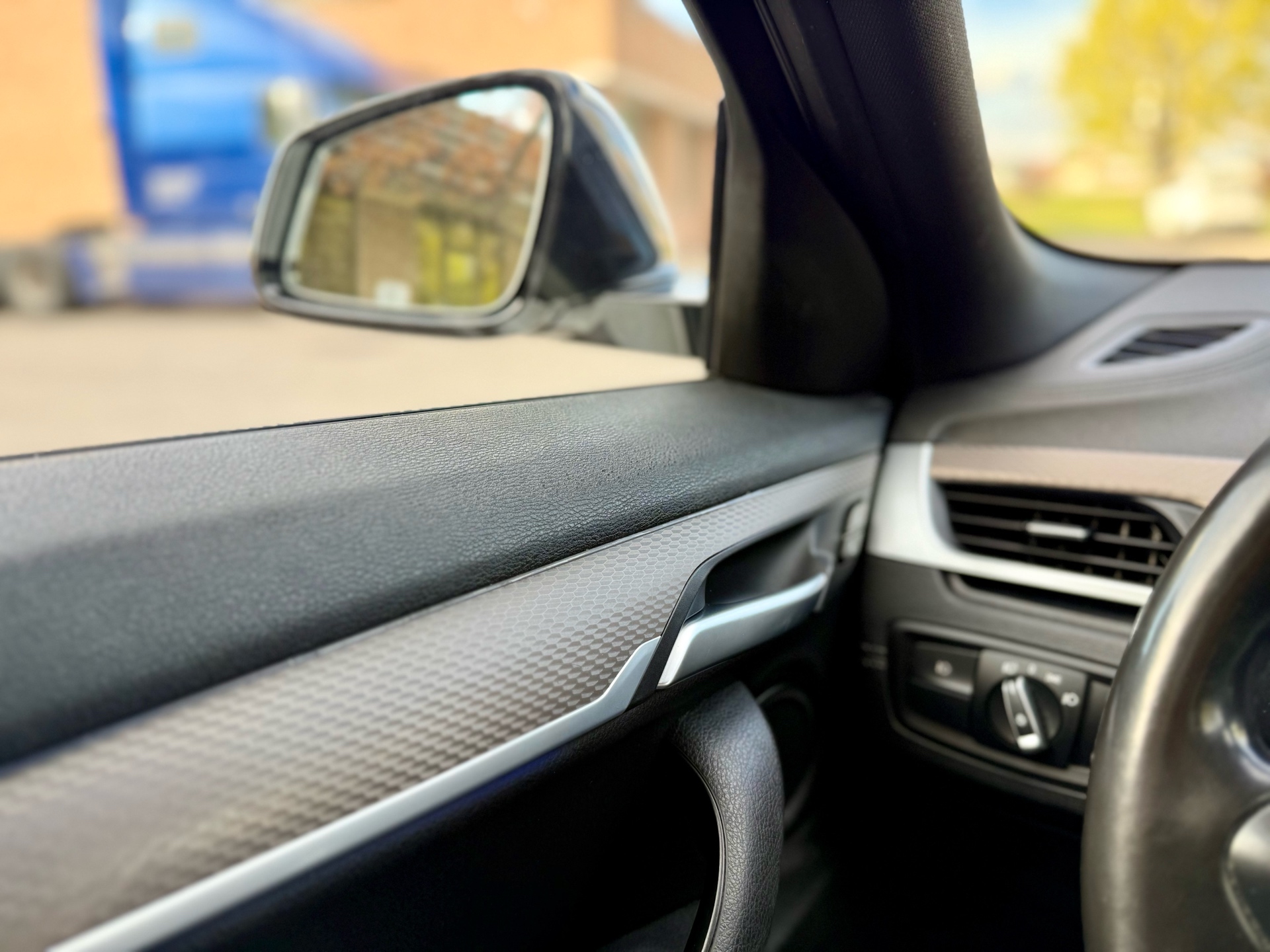 /uncoolautosales/2020-BMW-X2-7074227976392624.jpg