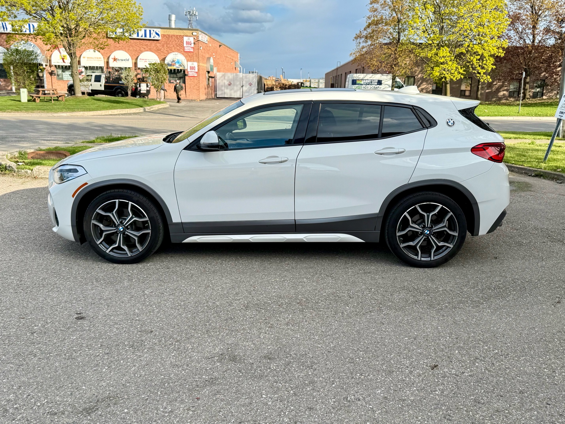 /uncoolautosales/2020-BMW-X2-9807779812726449.jpg