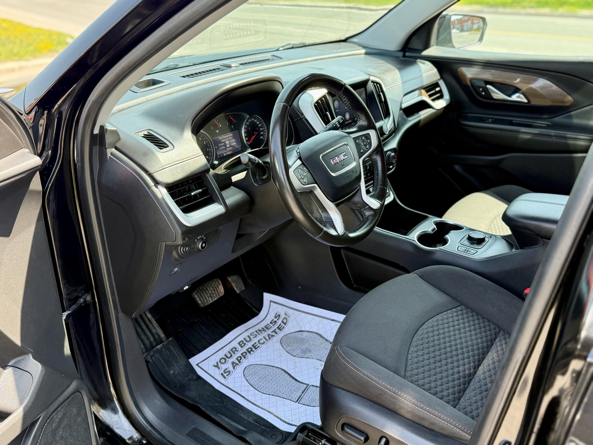 /uncoolautosales/2020-GMC-Terrain-8776973392529663.jpg
