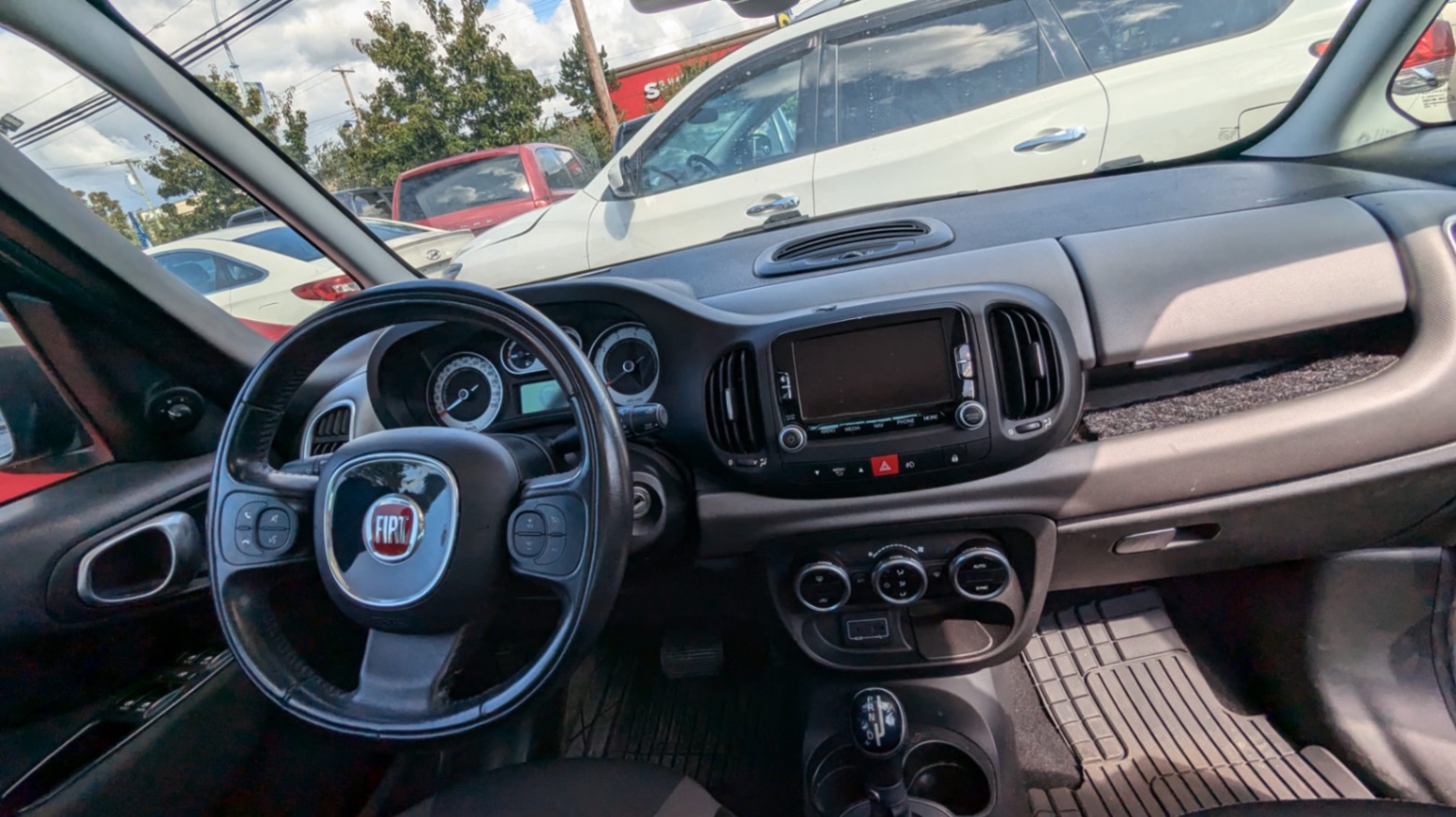 /valuemotors/2015-FIAT-500L-4464105050939924.jpg