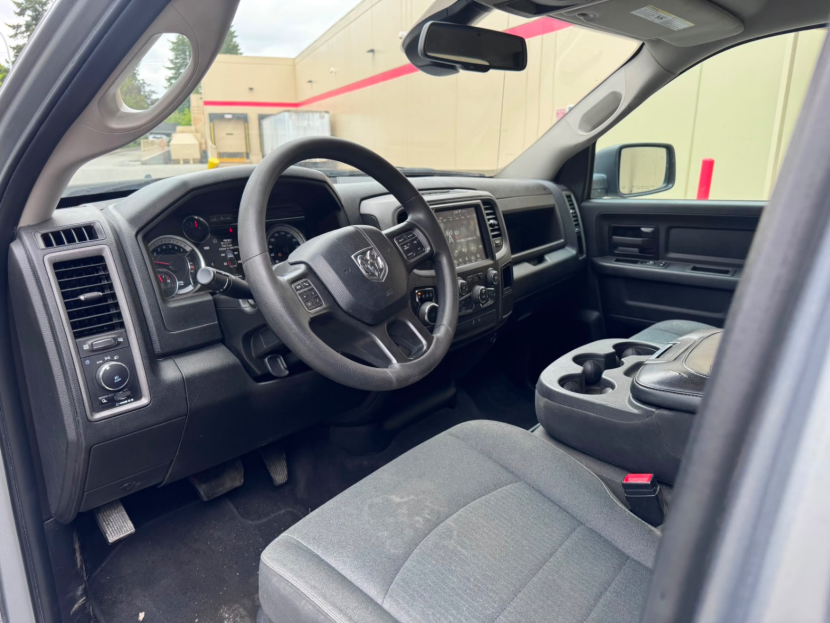 /valuemotors/2021-Ram-1500Classic-1986258106783081.jpg