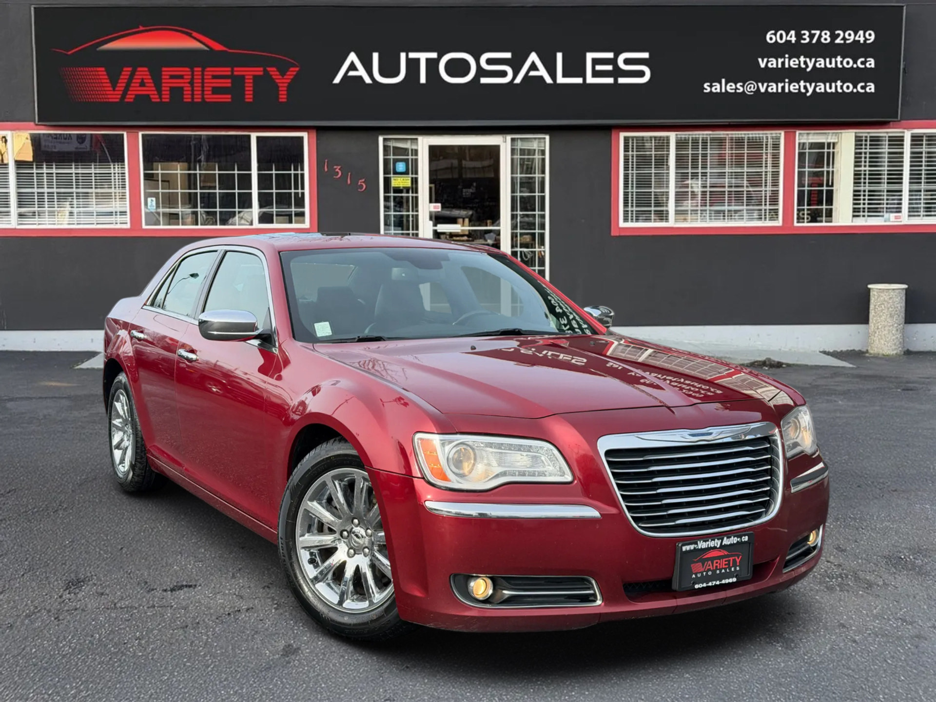 2012 Chrysler 300 4dr Sdn V8 5.7 HEMI, Powerful | Luxury |FREE 10,000 KM COMPREHENSIVE LUBRICO WARRANTY!!