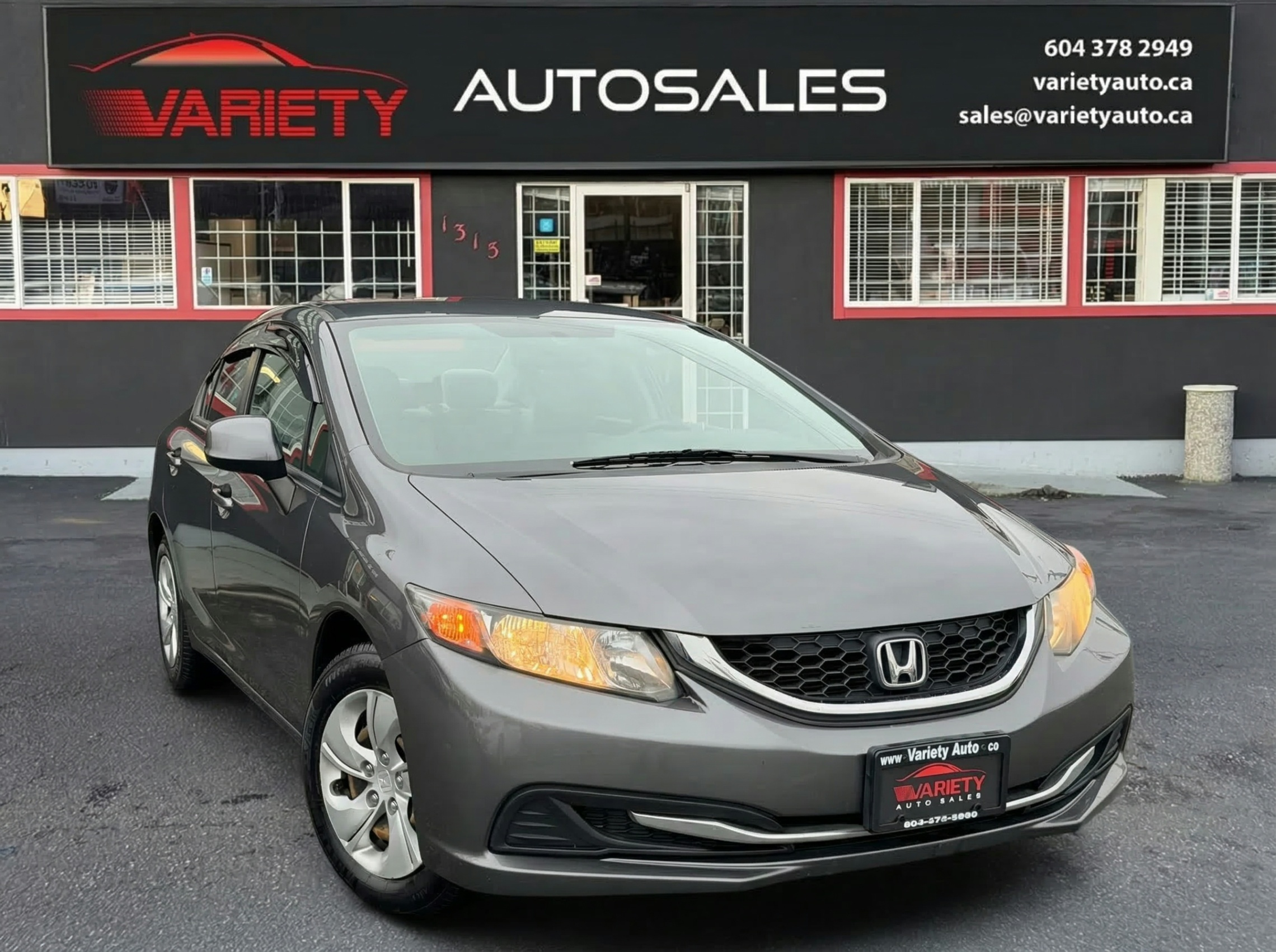 2013 Honda Civic 4dr Auto LX, LOW KM, FREE 10,000 KM COMPREHENSIVE LUBRICO WARRANTY!!