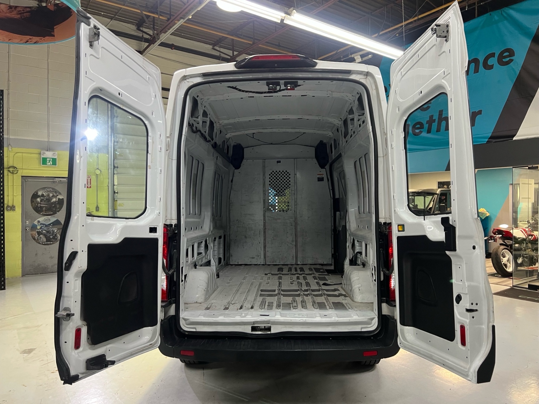 /westgateleasing/2018-FORD-TransitCargo-32693548865637956.jpg
