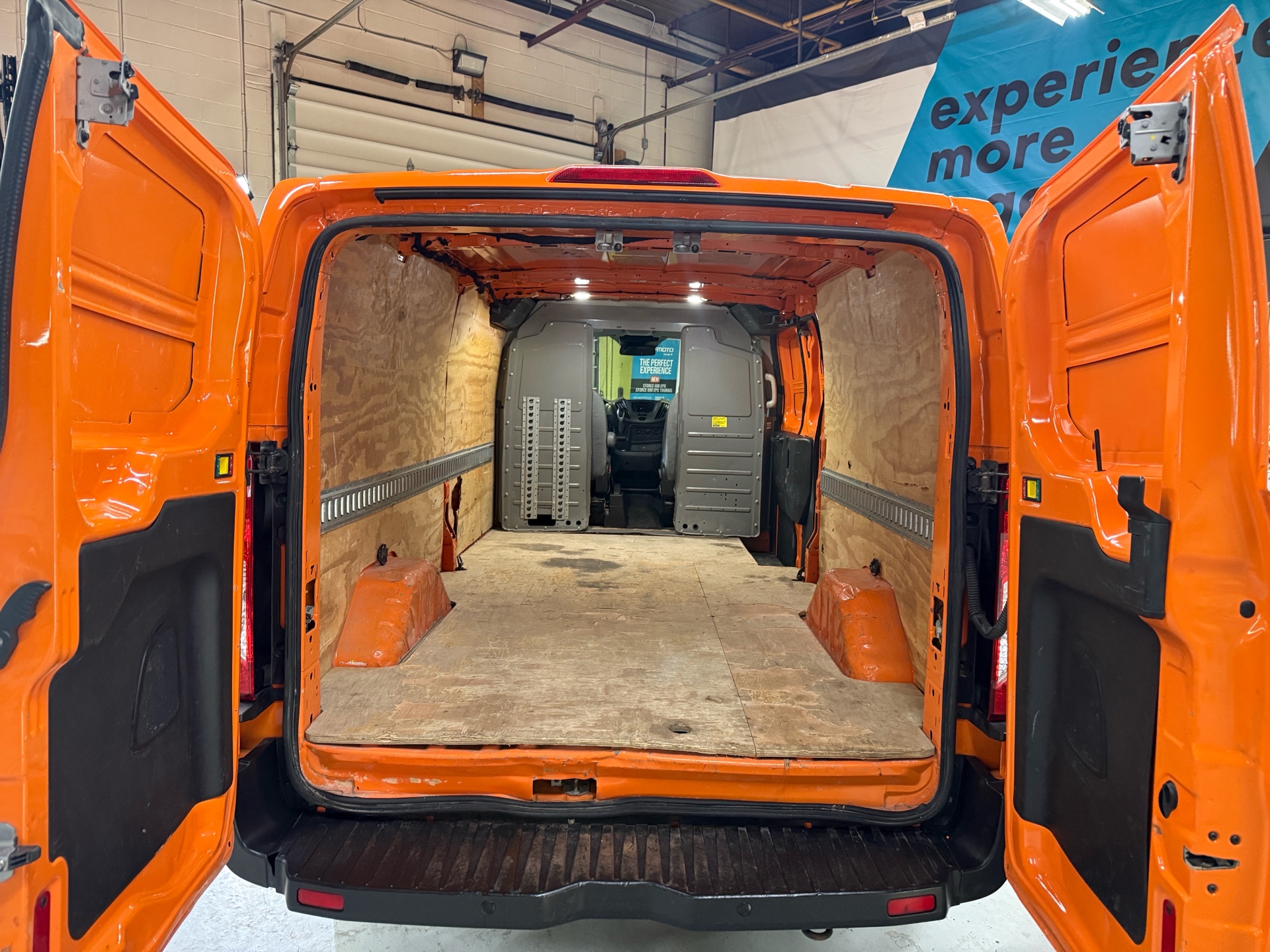 /westgateleasing/2019-Ford-Transit-8804484782390751.jpg