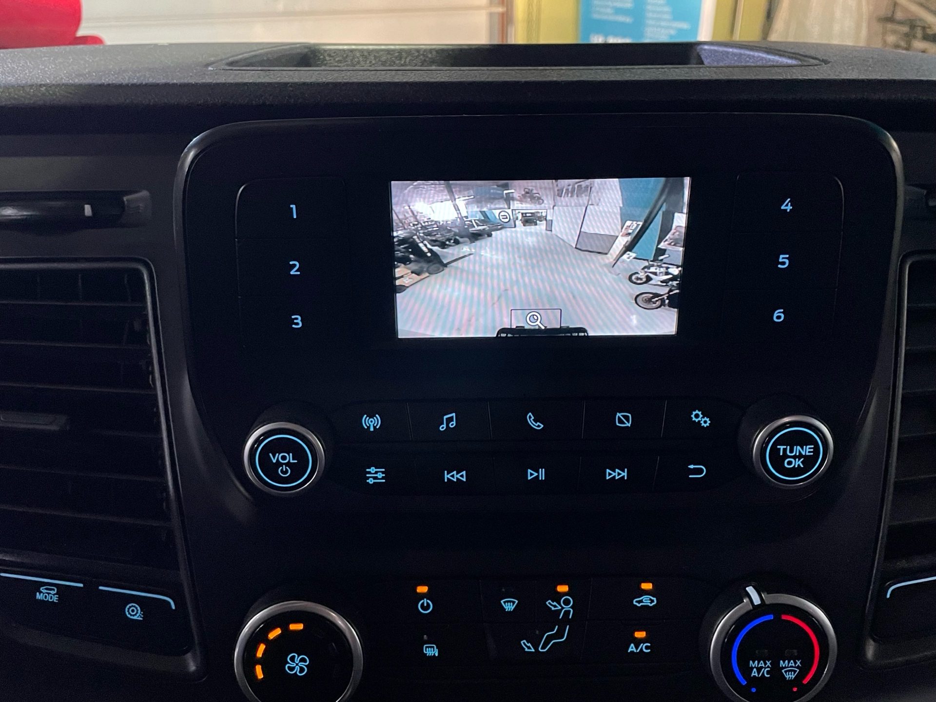 /westgateleasing/2021-FORD-TRANSITCARGO-5804496918513498.jpg