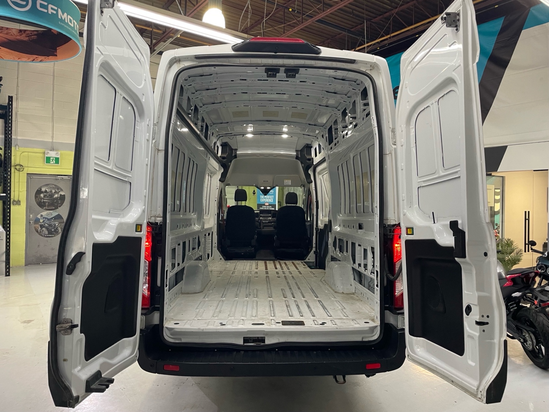 /westgateleasing/2021-Ford-TransitCargo-31216222302362584.jpg