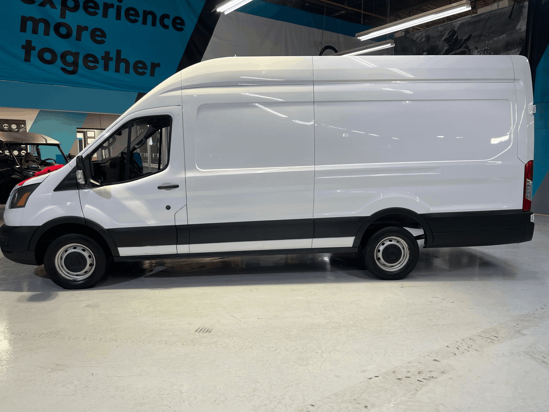 /westgateleasing/2021-Ford-TransitCargo-7070033876947148.jpg