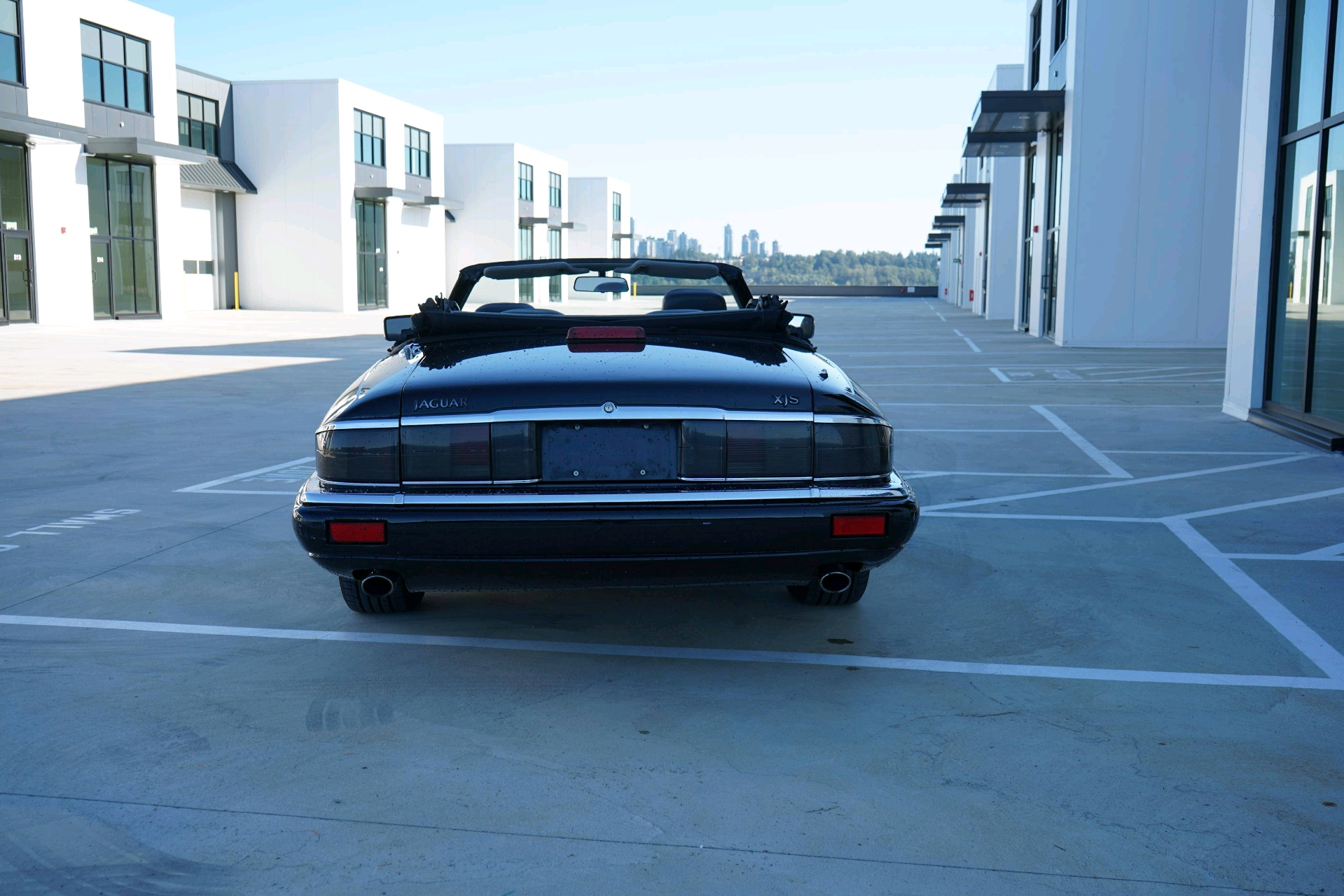 /worldwidemodernauto/1996-Jaguar-XJS-3298302040089707.jpg