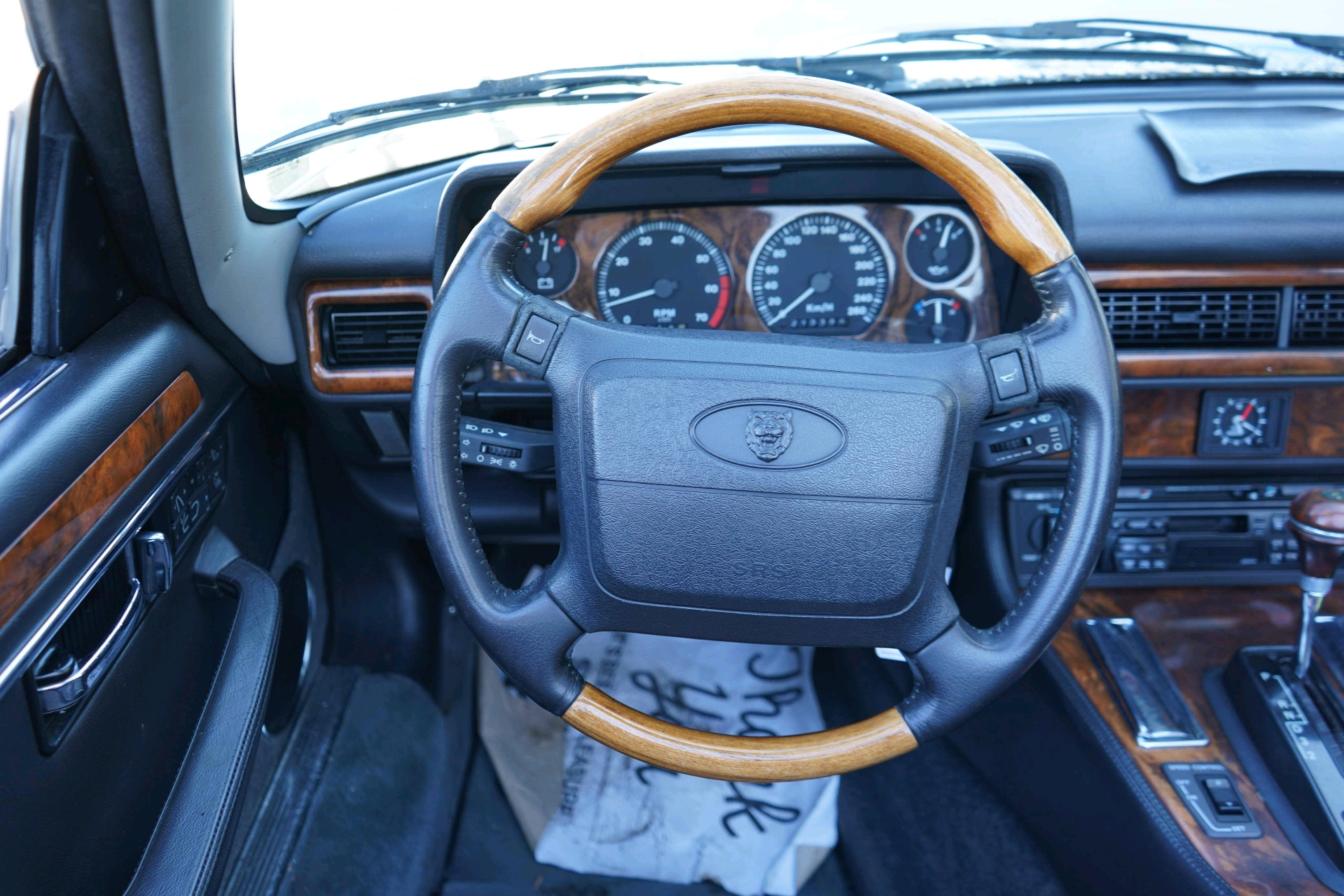 /worldwidemodernauto/1996-Jaguar-XJS-3855053993262336.jpg