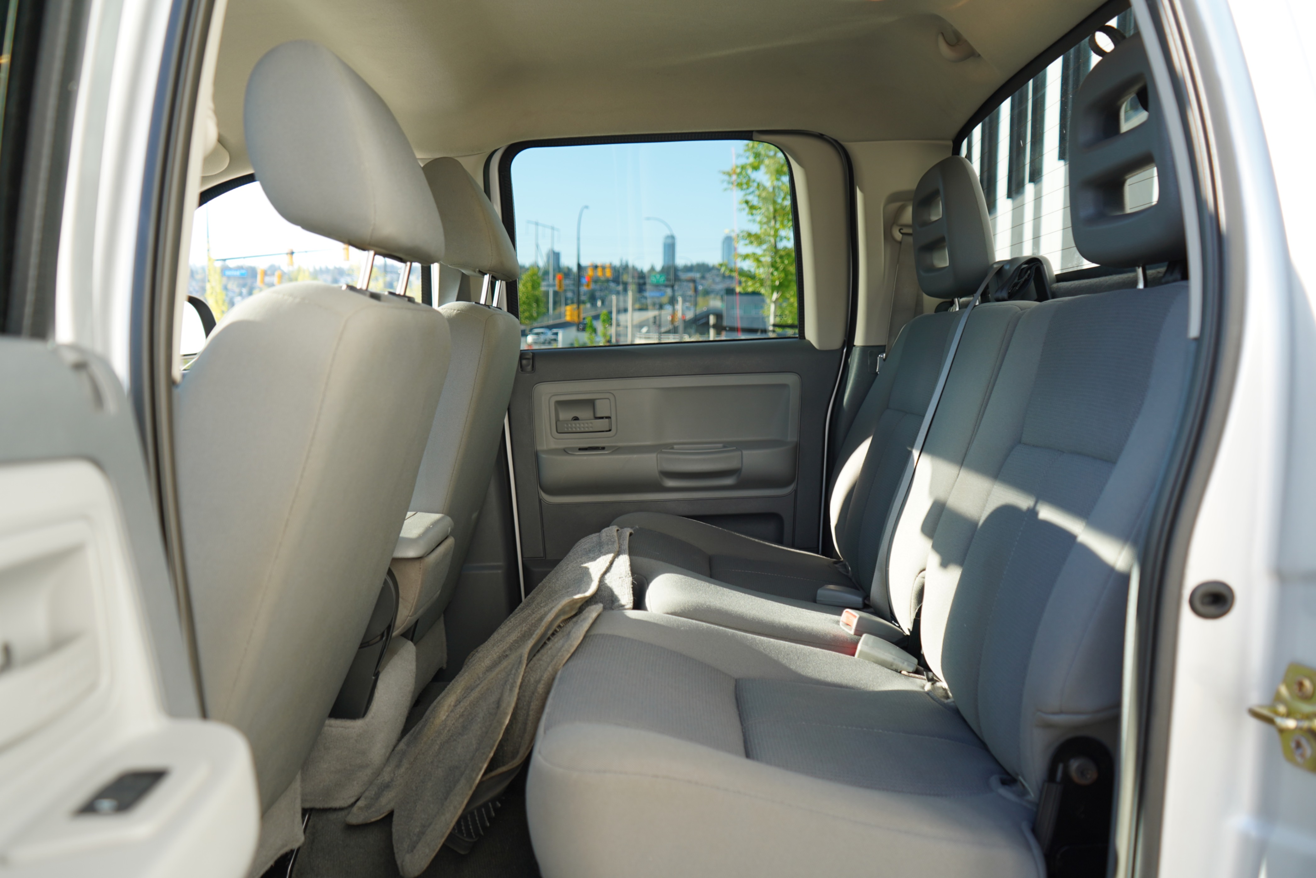 /worldwidemodernauto/2006-Dodge-Dakota-25916662307643423.jpg