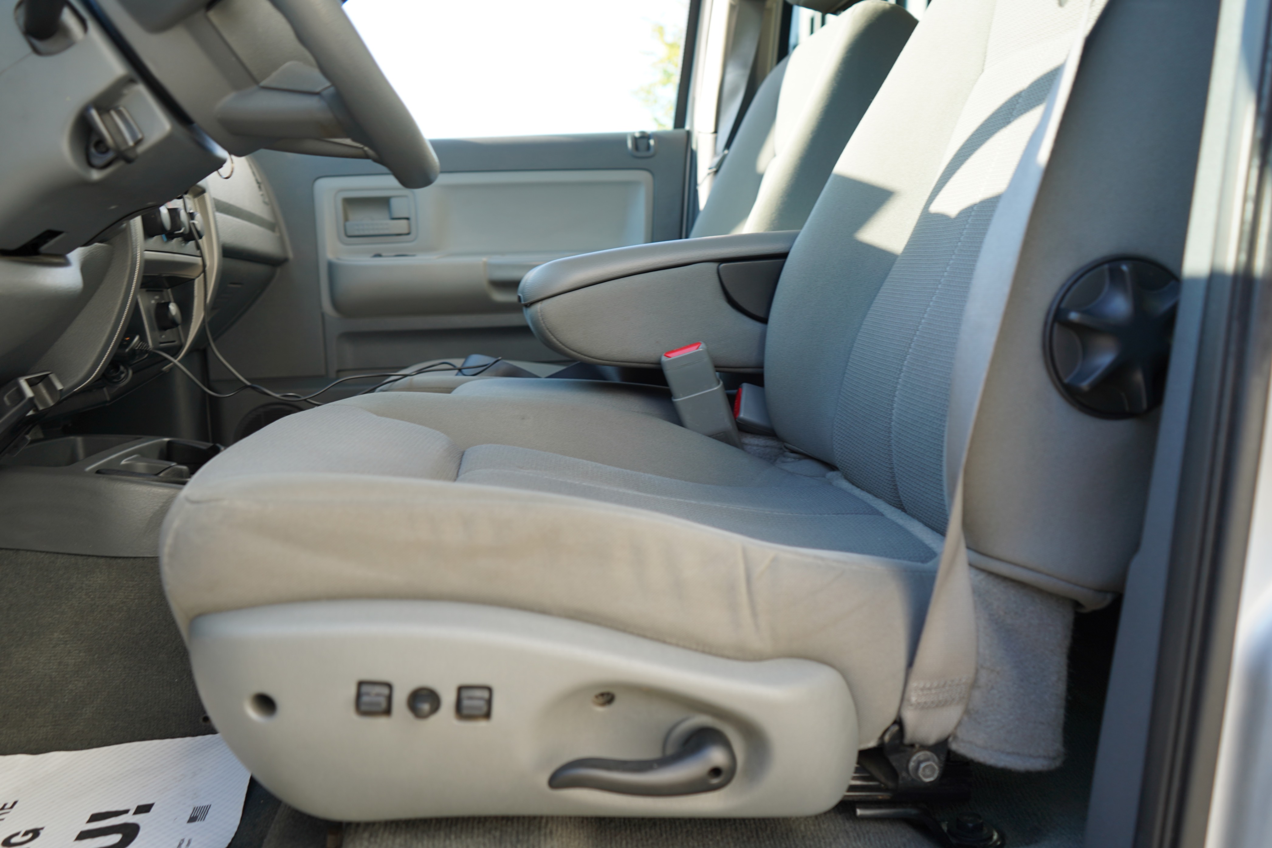 /worldwidemodernauto/2006-Dodge-Dakota-7987784386396726.jpg