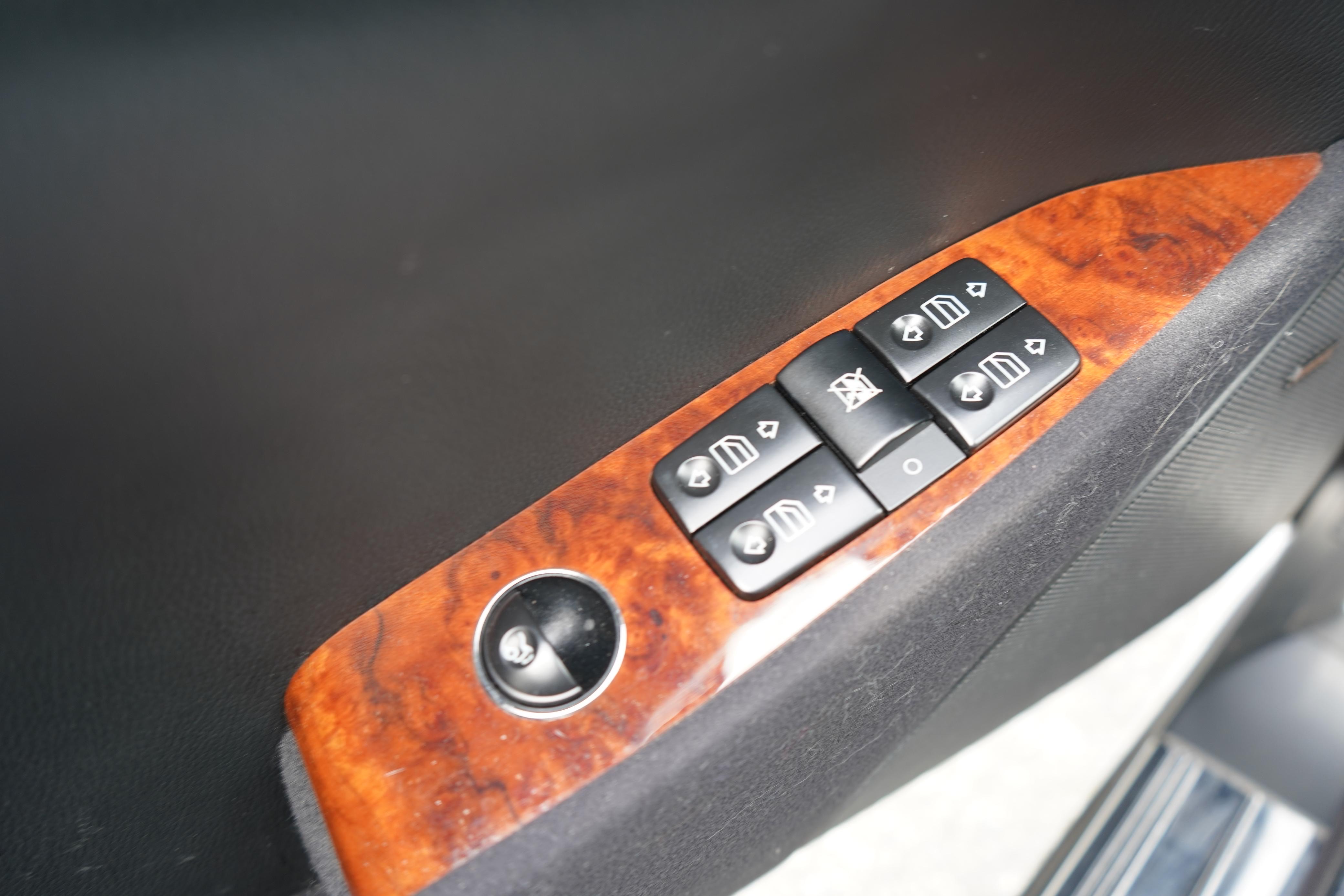 /worldwidemodernauto/2006-Mercedes-Benz-CL-Class-5135669143981776.jpg