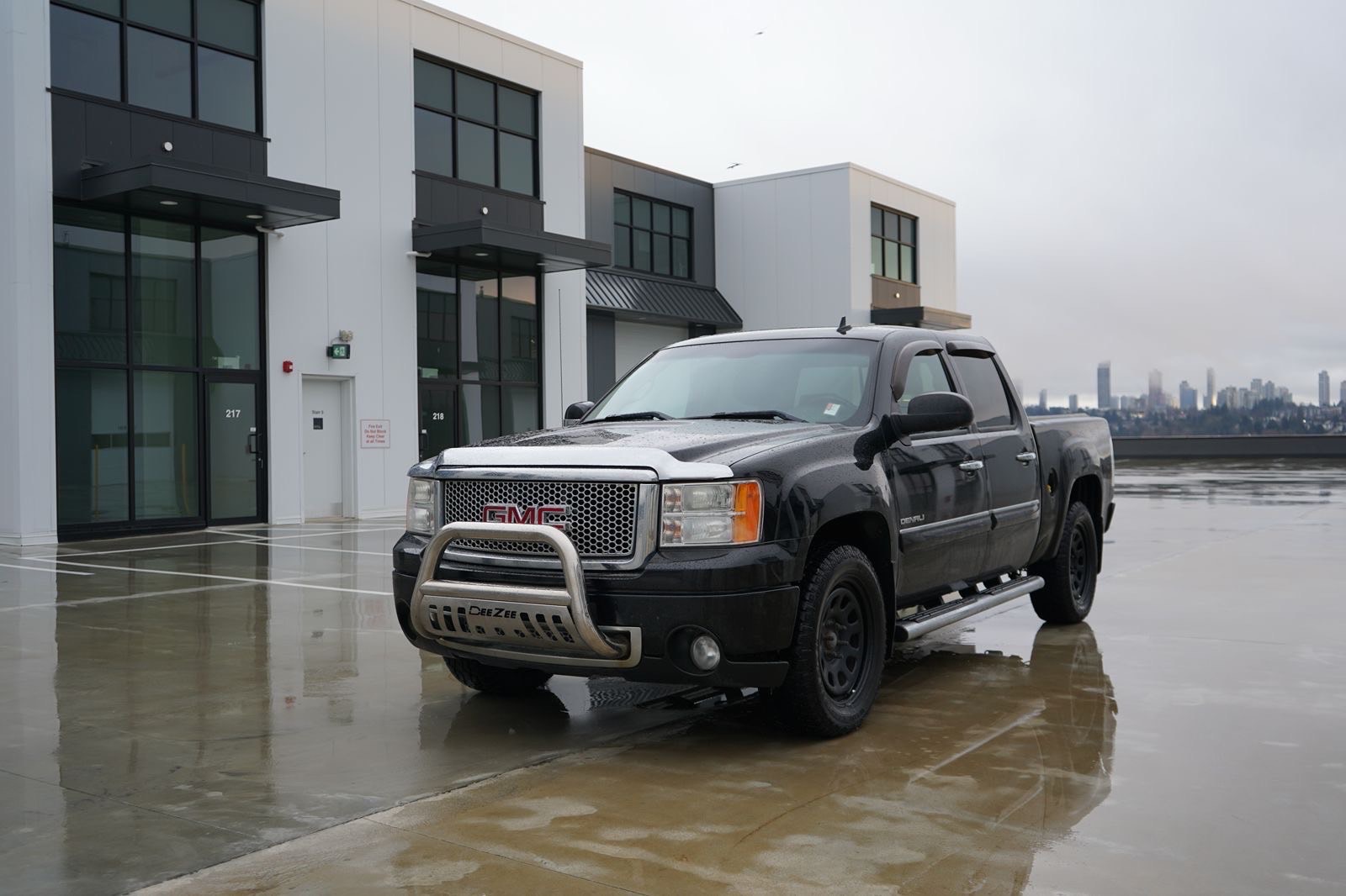 /worldwidemodernauto/2011-GMC-Sierra1500-8171434841840877.jpg