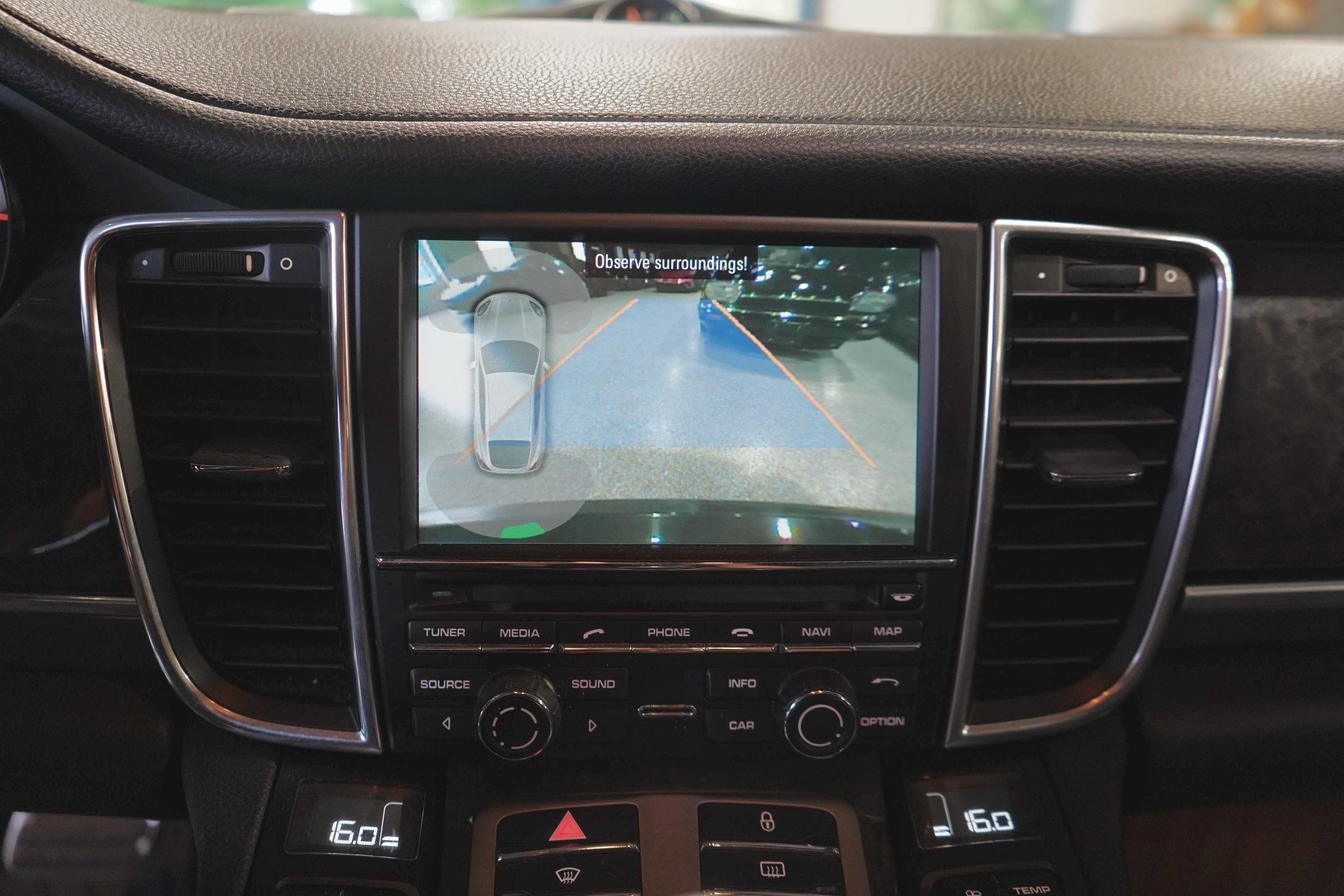 /worldwidemodernauto/2012-Porsche-Panamera-055244236283047865.jpg