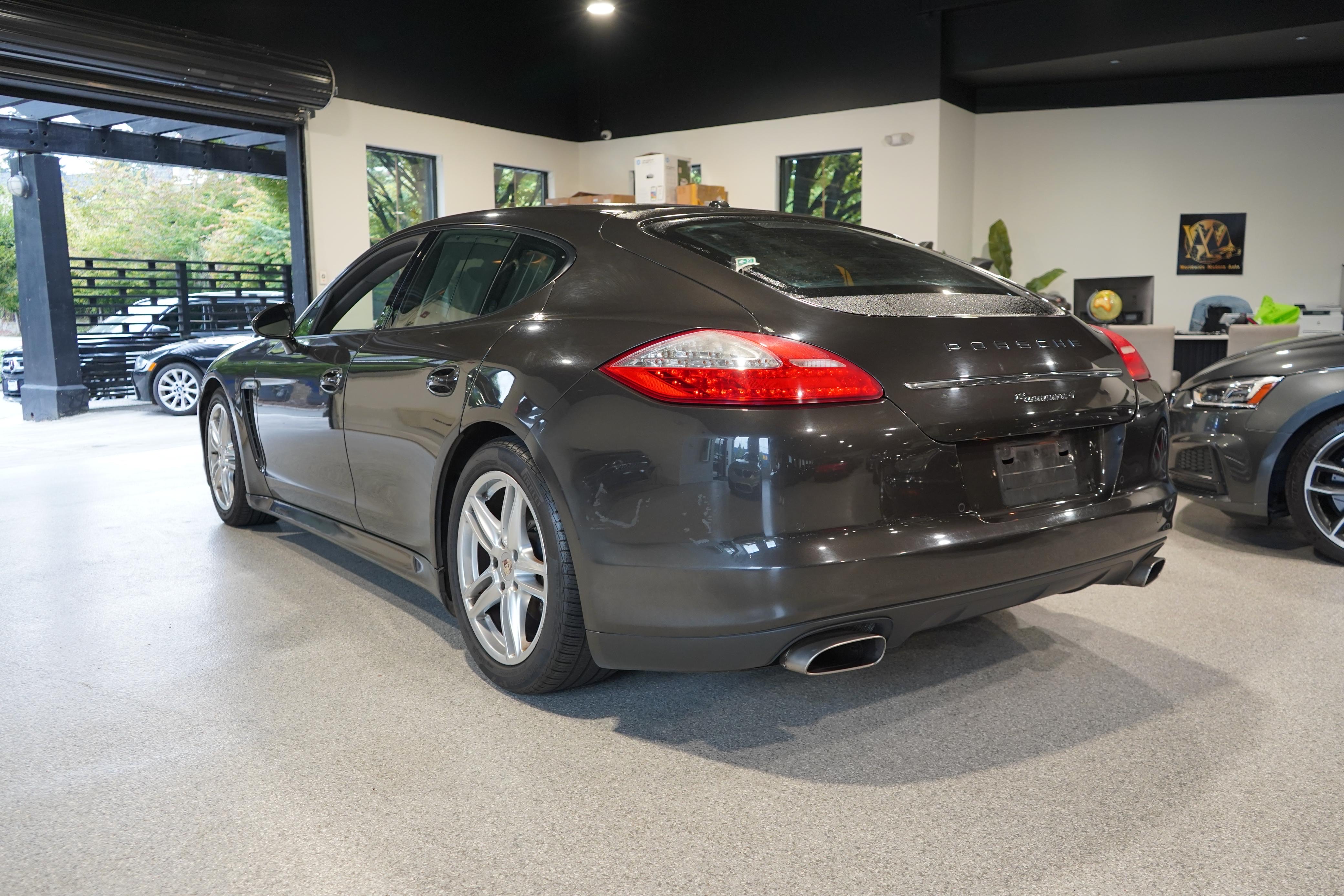 /worldwidemodernauto/2012-Porsche-Panamera-11120534848702968.jpg